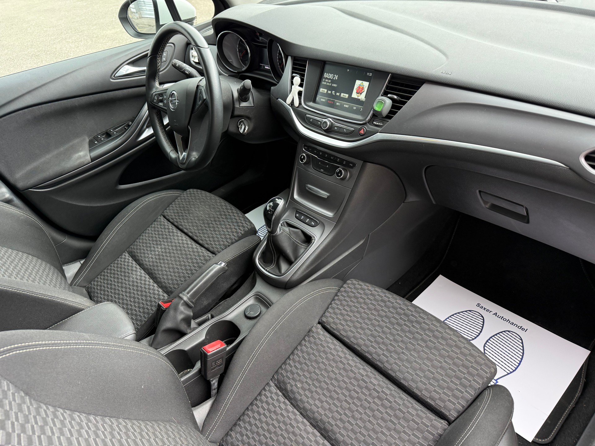 OPEL Astra 1.0i Turbo Dynamic Easytronic-image-9