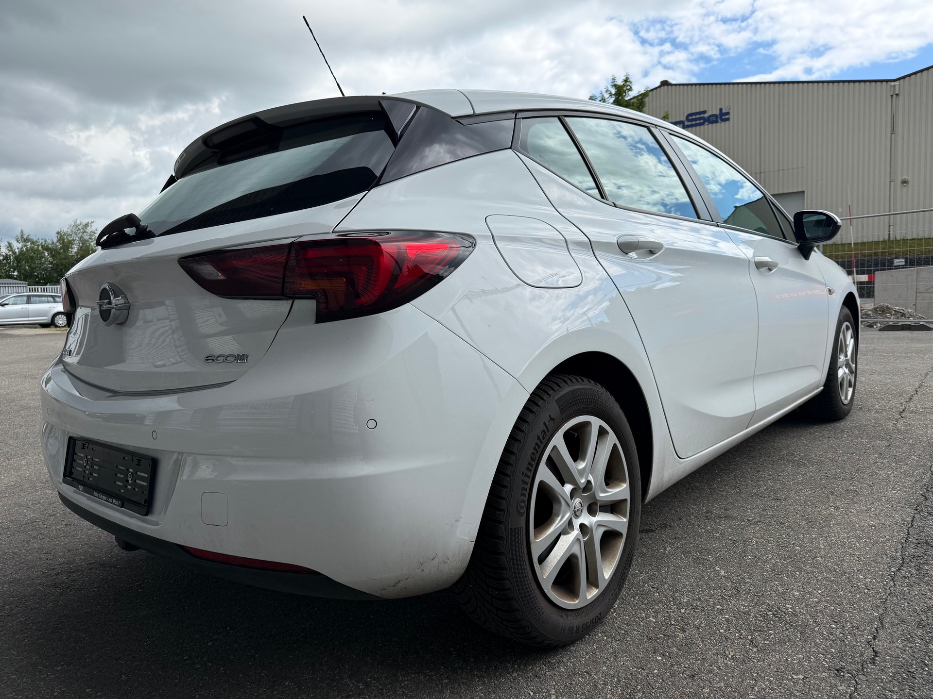 OPEL Astra 1.0i Turbo Dynamic Easytronic-image-3