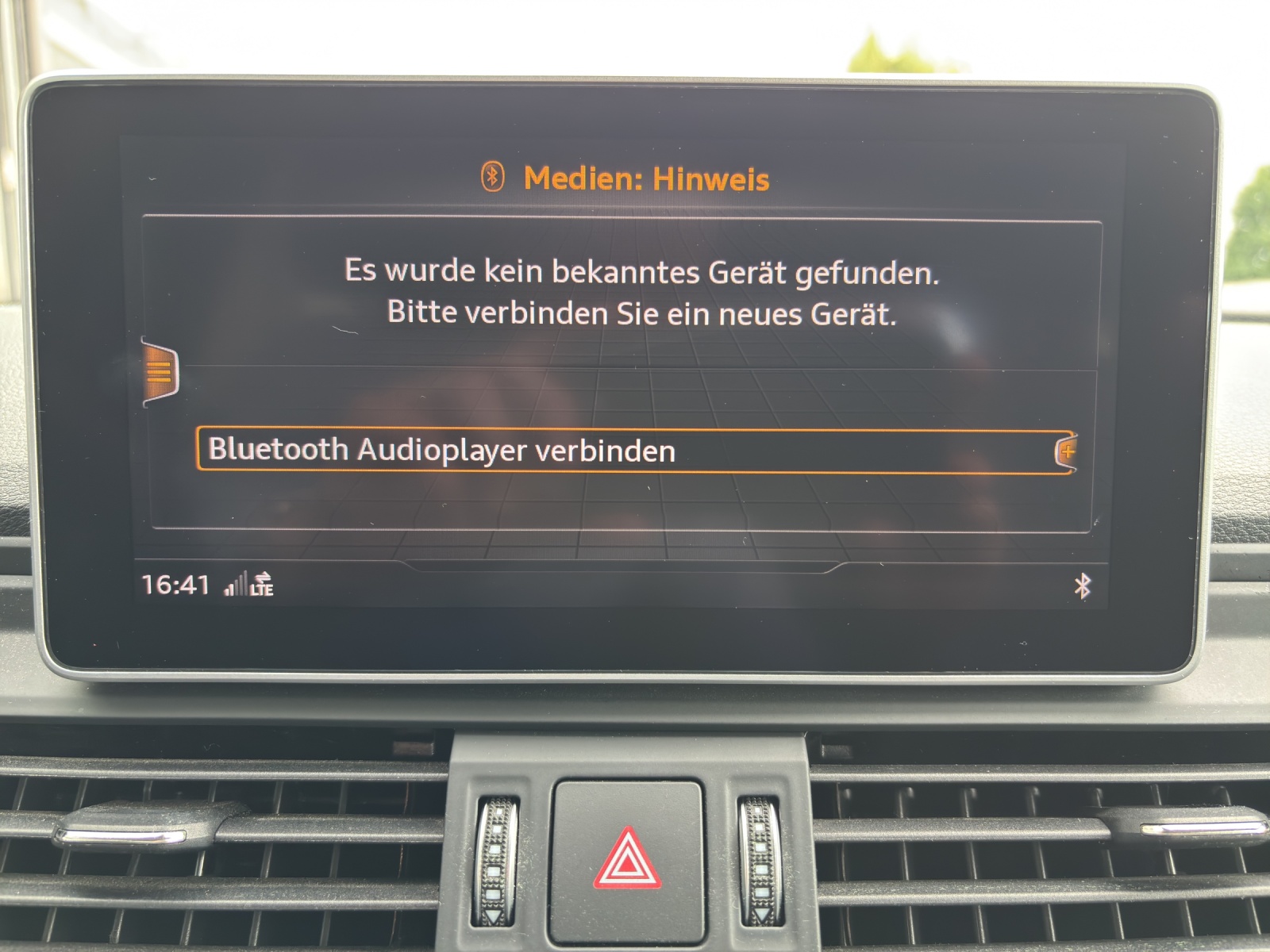 AUDI Q5 40 TDI quattro S-tronic mit AHK & Winterräder-image-22