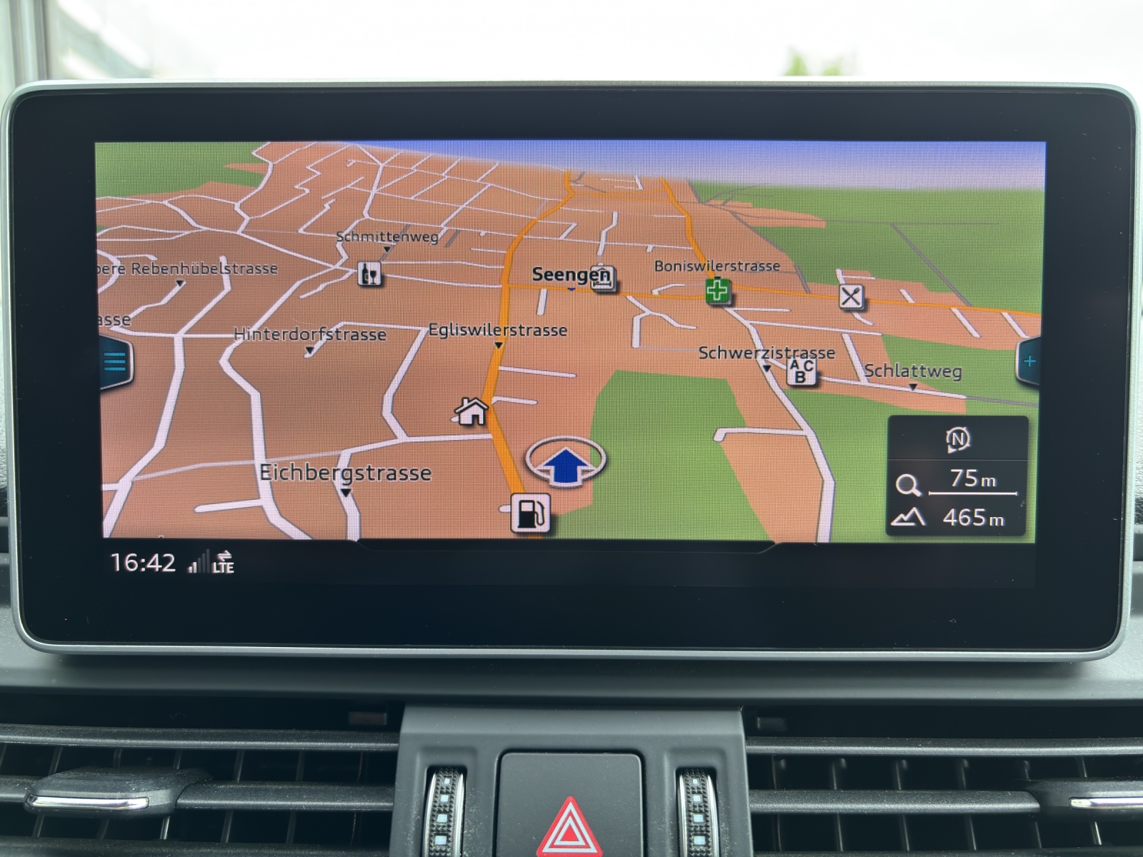 AUDI Q5 40 TDI quattro S-tronic mit AHK & Winterräder-image-23