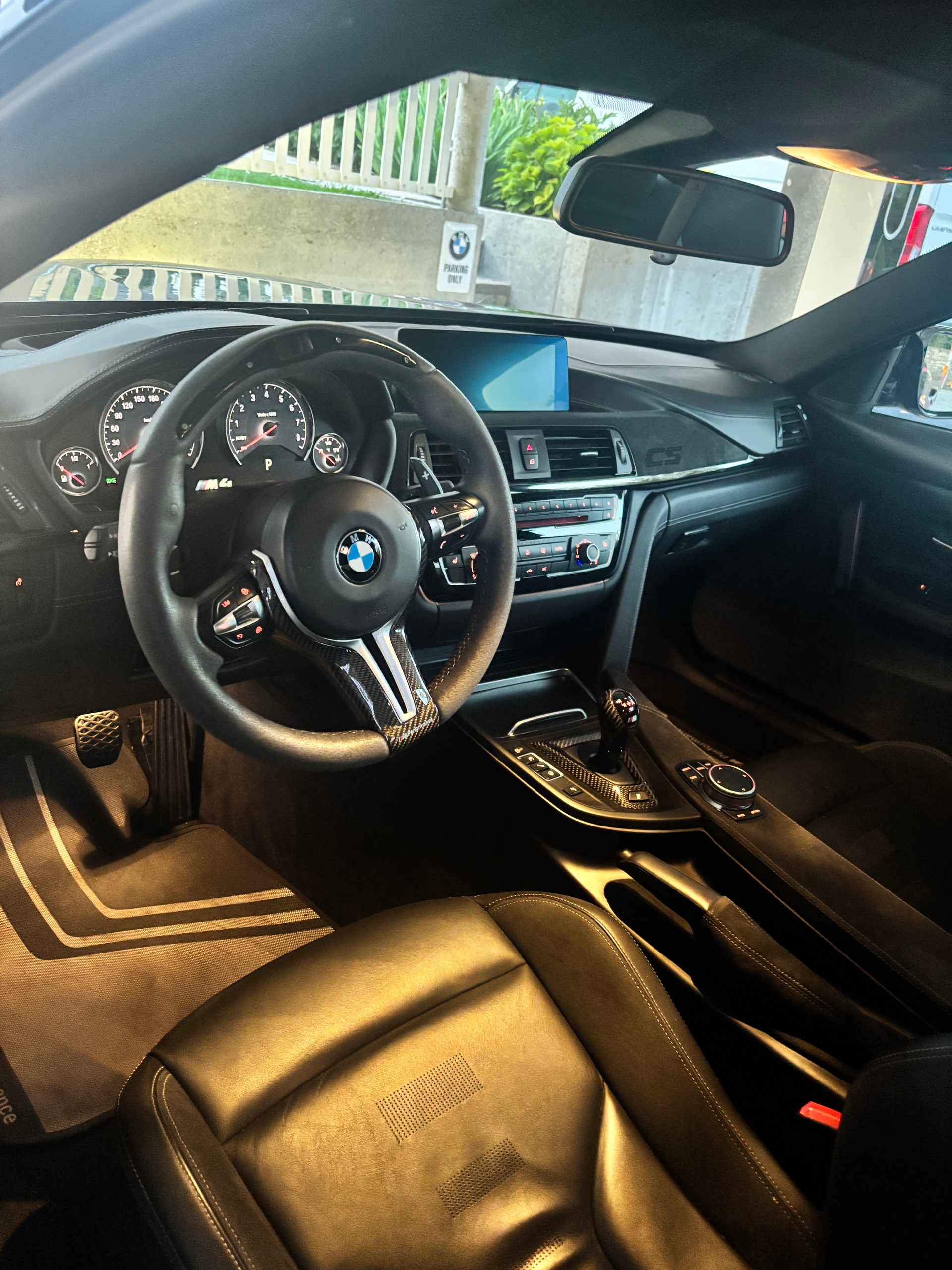 BMW M4-image-5