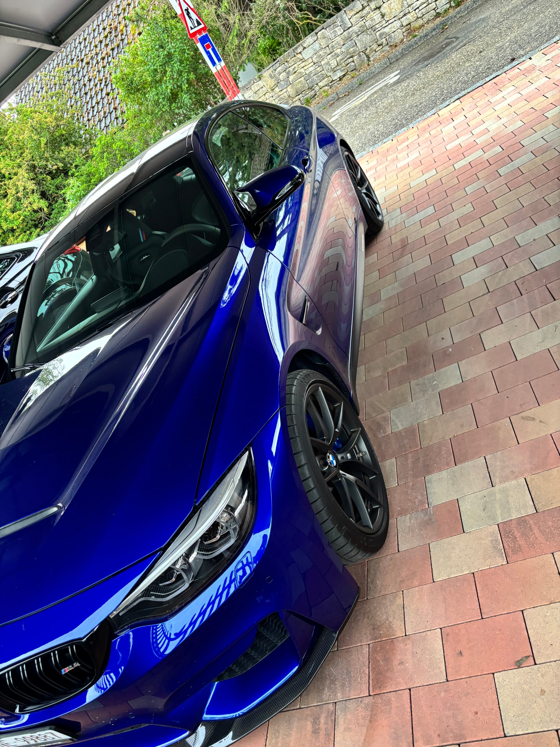 BMW M4-image-3