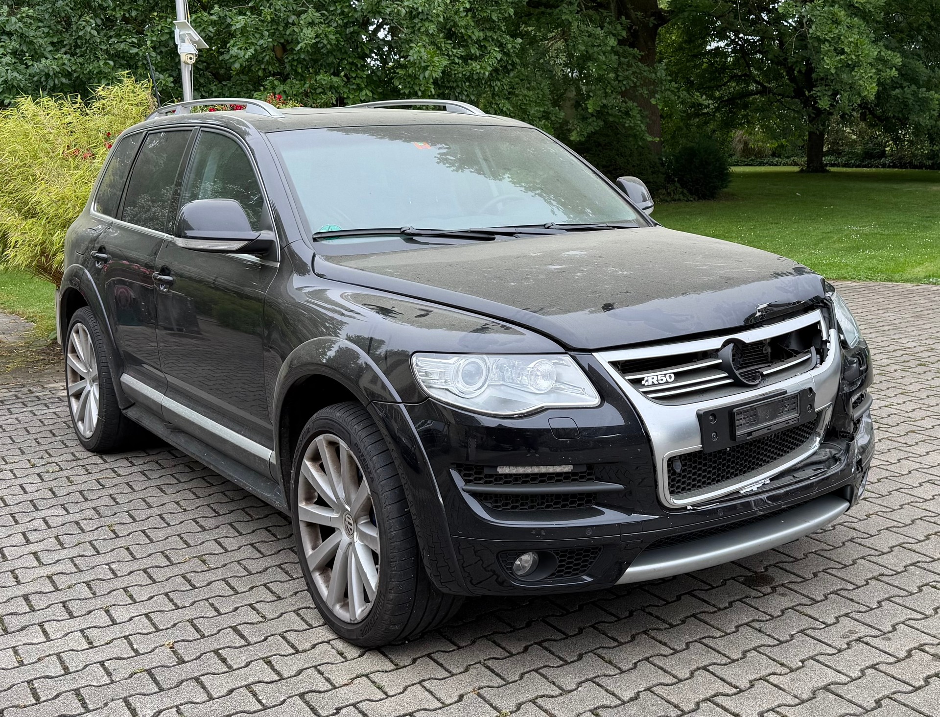 VW Touareg R50 V10 Automatic-image-0