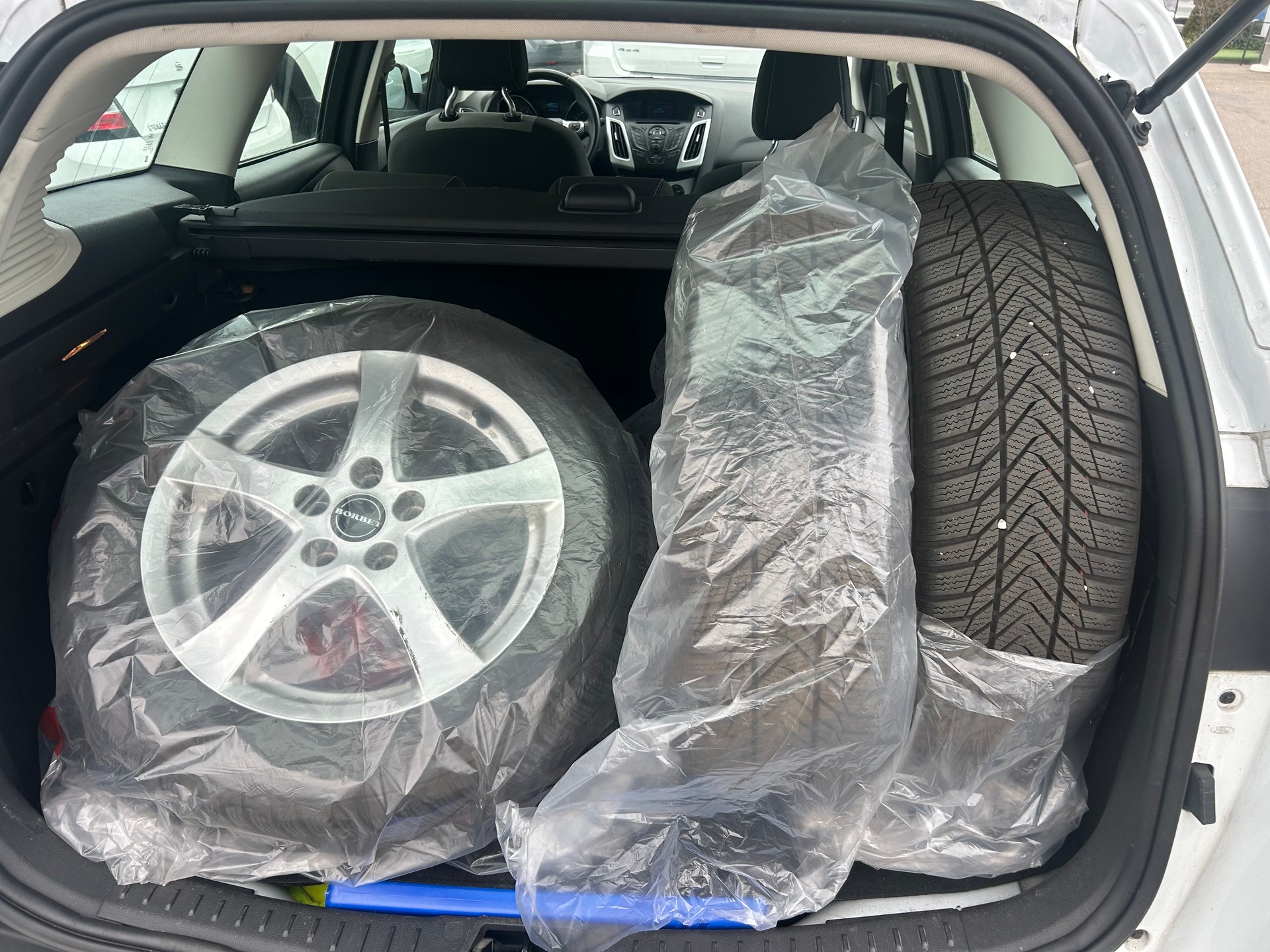 FORD Focus 1.0 SCTi Carving-image-7