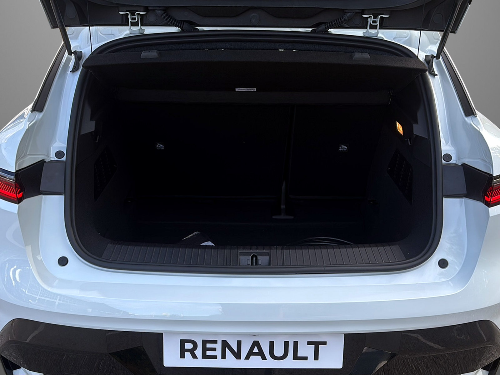 RENAULT Mégane E-TECH EV60 Techno-image-5