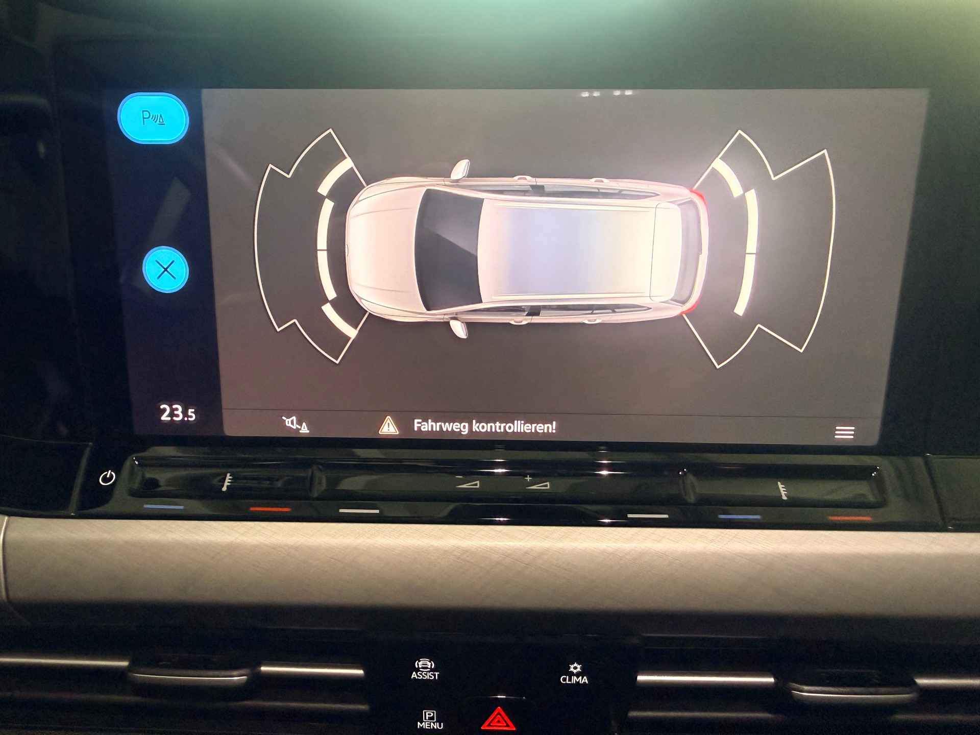 VW Golf Variant 1.0 TSI Life-image-14