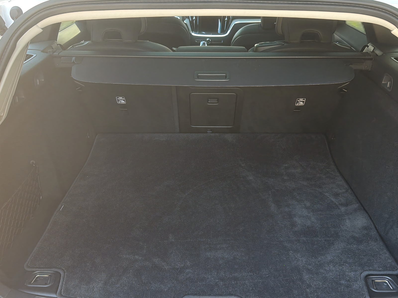 VOLVO V60 T6 eAWD Plug in Hybrid Ultimate Dark Geartronic-image-19