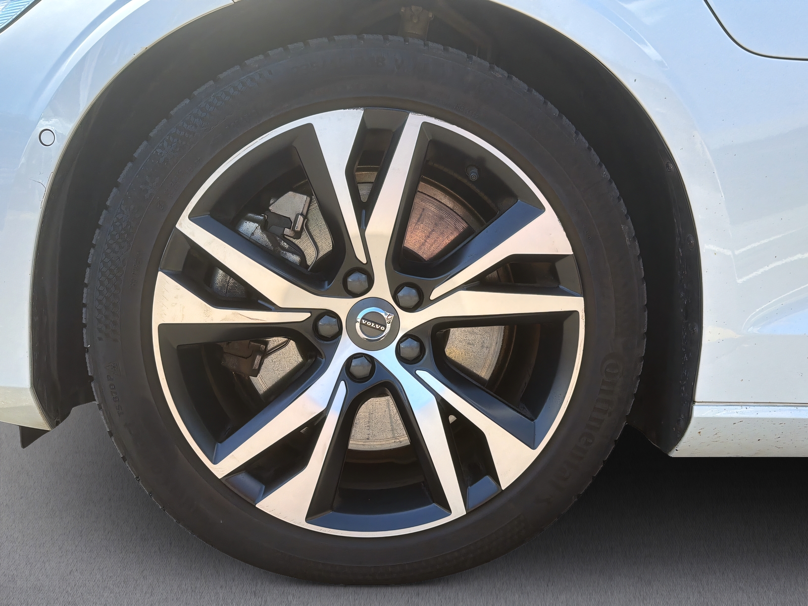 VOLVO V60 T6 eAWD Plug in Hybrid Ultimate Dark Geartronic-image-5