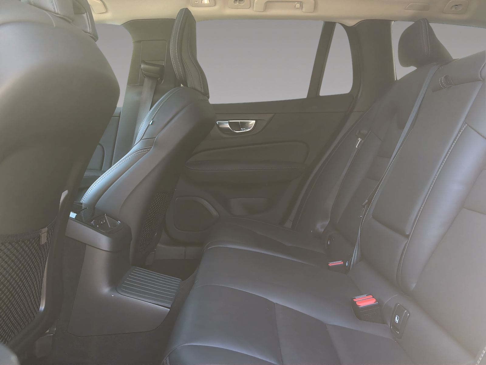 VOLVO V60 T6 eAWD Plug in Hybrid Ultimate Dark Geartronic-image-16