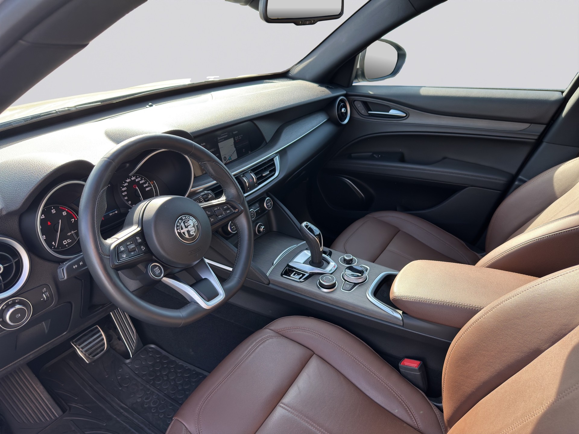 ALFA ROMEO Stelvio 2.0 TI 20 Zoll Sky Q4-image-6
