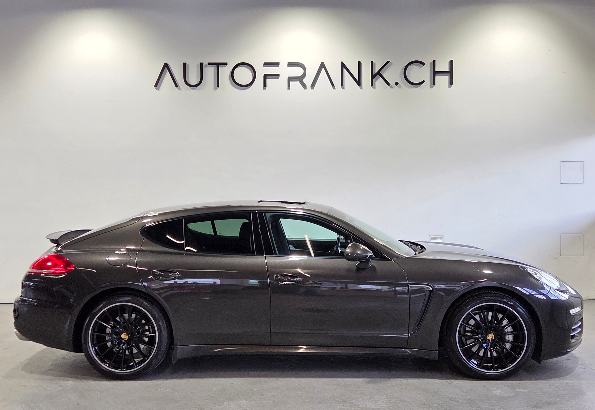 PORSCHE Panamera 3.0 V6 4S PDK-image-1