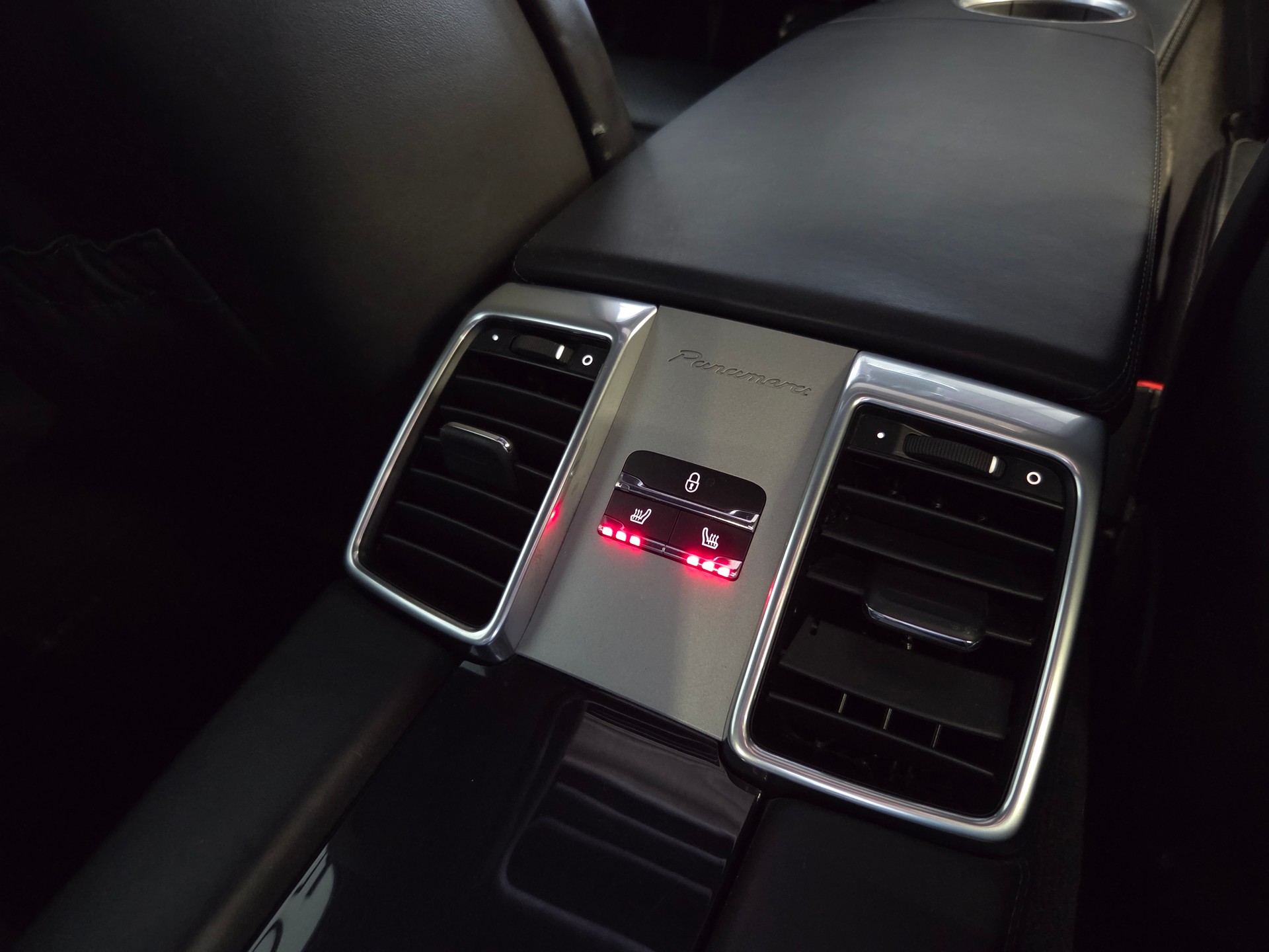 PORSCHE Panamera 3.0 V6 4S PDK-image-23