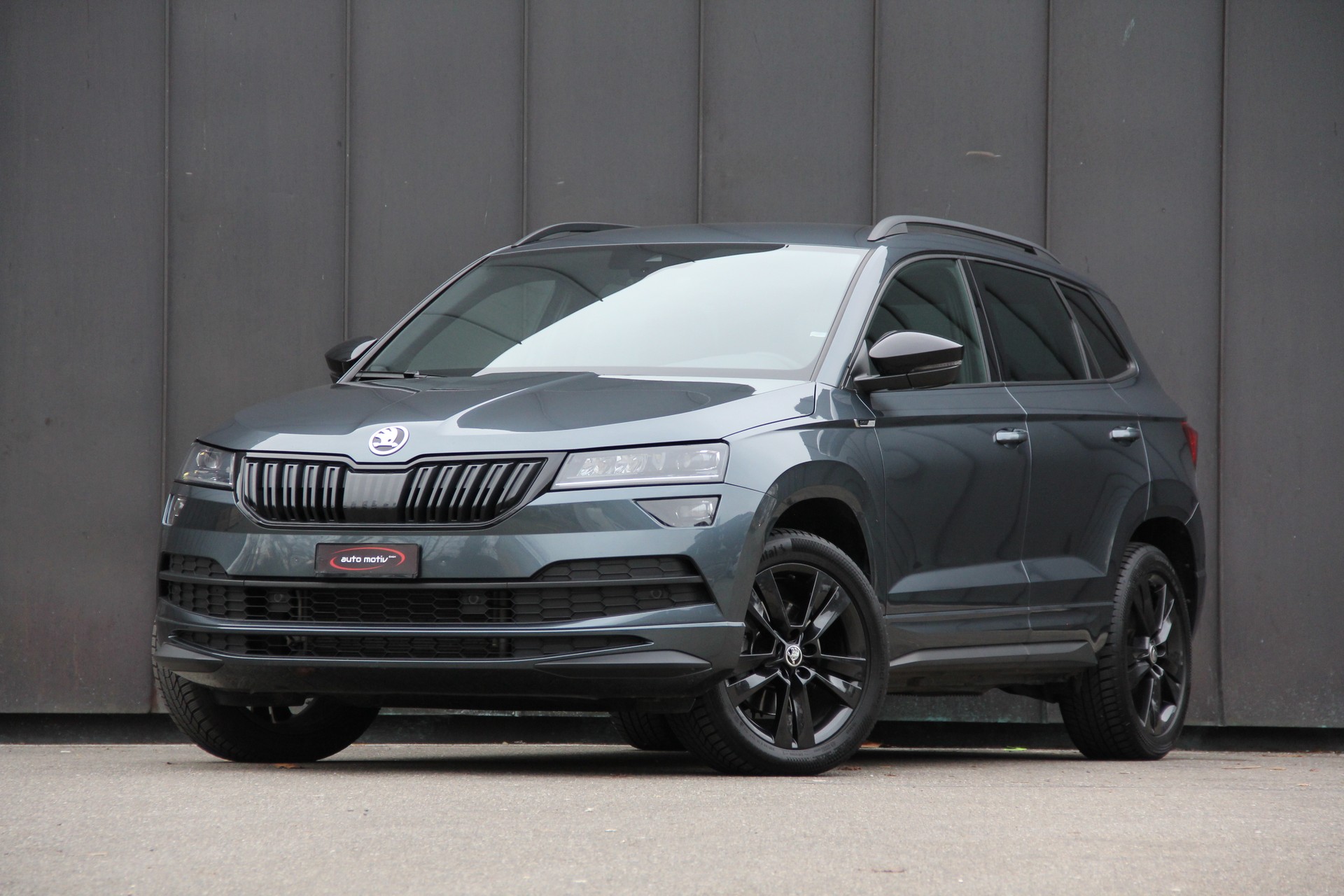 SKODA Karoq 2.0 TDI SCR SportLine 4x4 DSG ***ANHÄNGERKUPPLUNG-2100Kg*** 190-PS