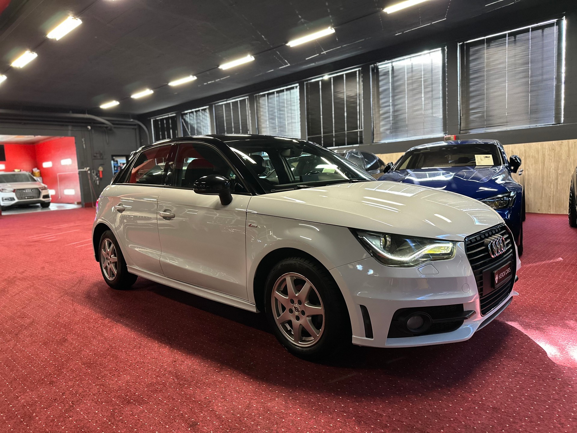 AUDI A1 Sportback 1.2 TFSI S-Line / ** Frisch ab MFK & Service / 12 MT Garantie **-image-3