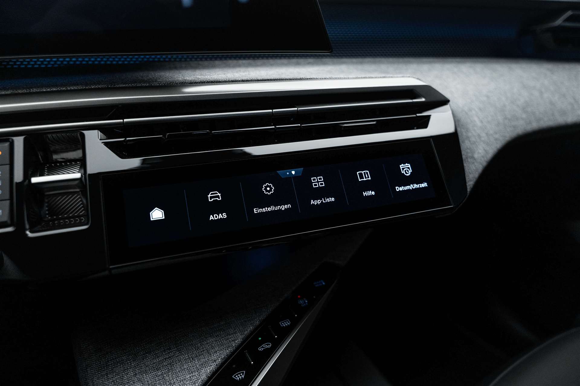 PEUGEOT 5008 145 Hybrid GT 7-Plätzer e-DCS-Automat-image-21