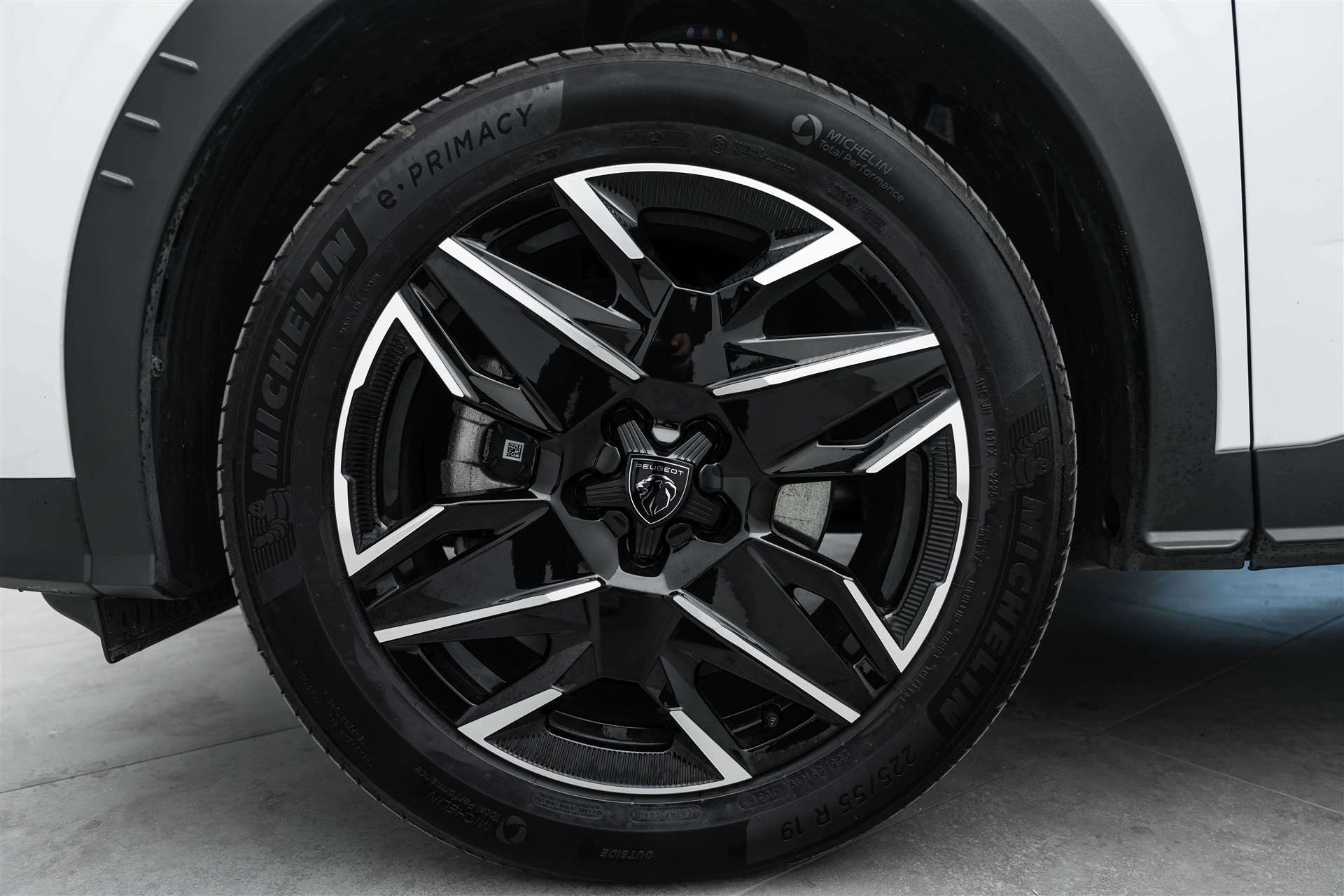 PEUGEOT 5008 145 Hybrid GT 7-Plätzer e-DCS-Automat-image-5