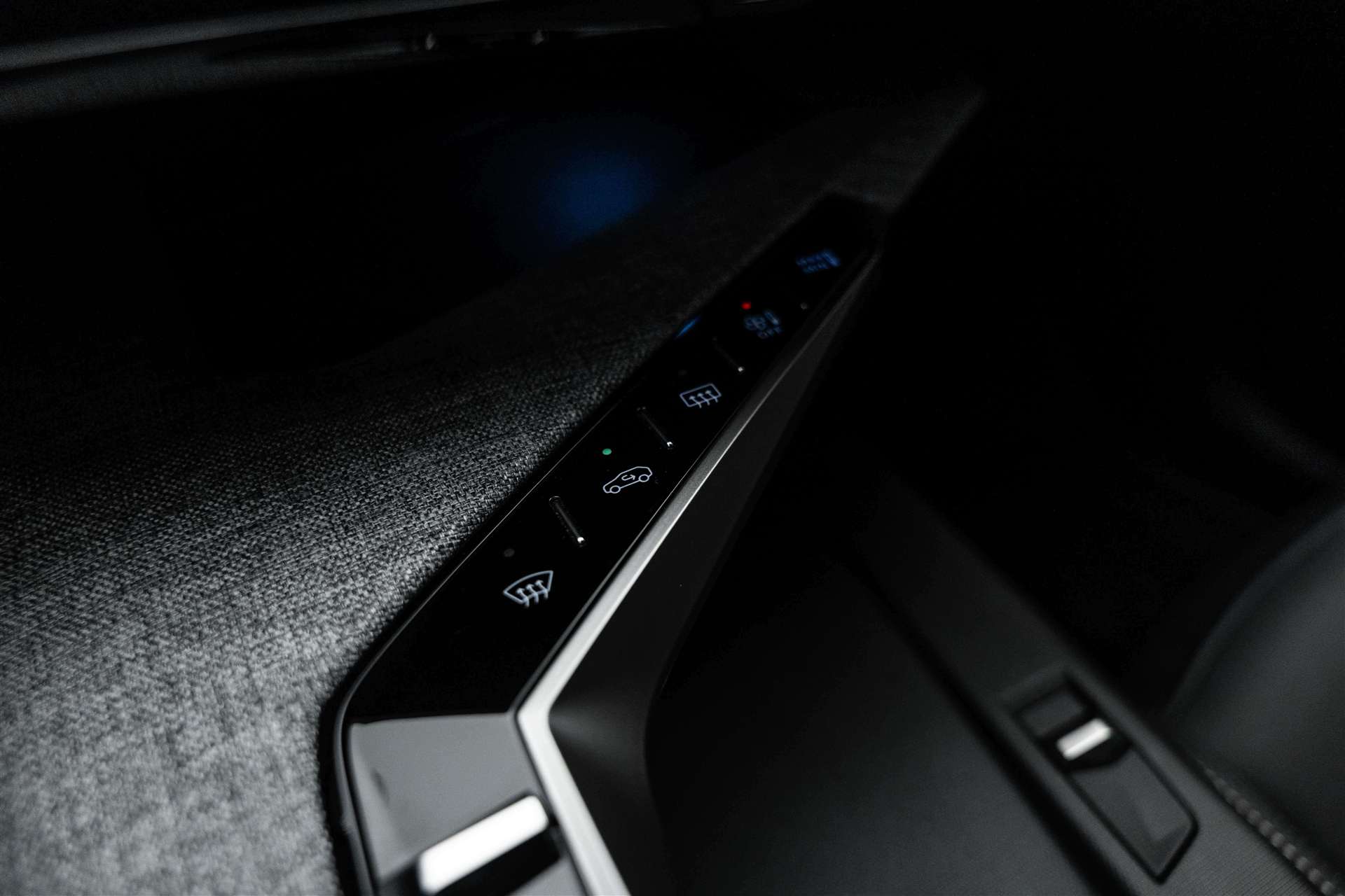 PEUGEOT 5008 145 Hybrid GT 7-Plätzer e-DCS-Automat-image-22