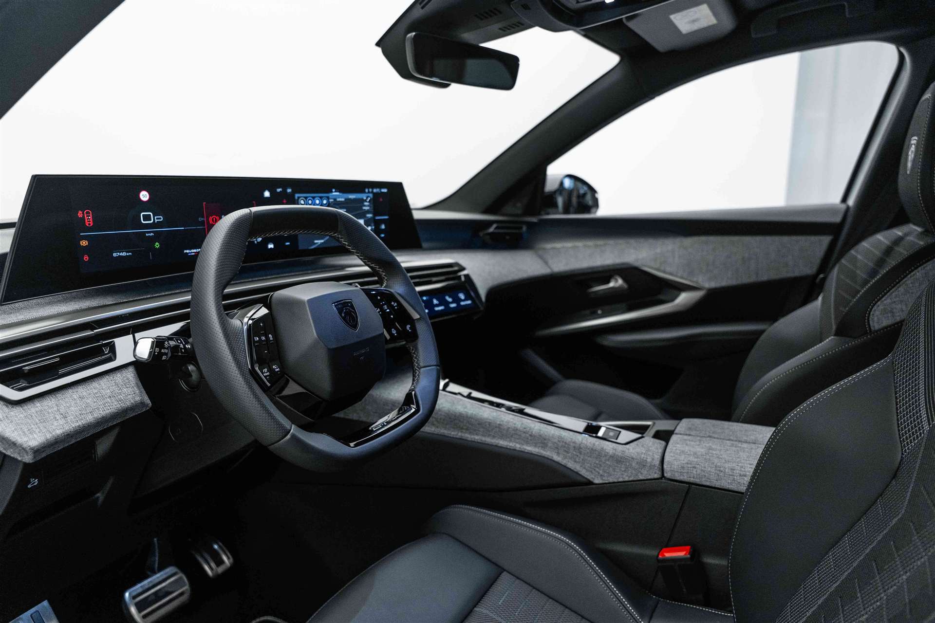 PEUGEOT 5008 145 Hybrid GT 7-Plätzer e-DCS-Automat-image-7