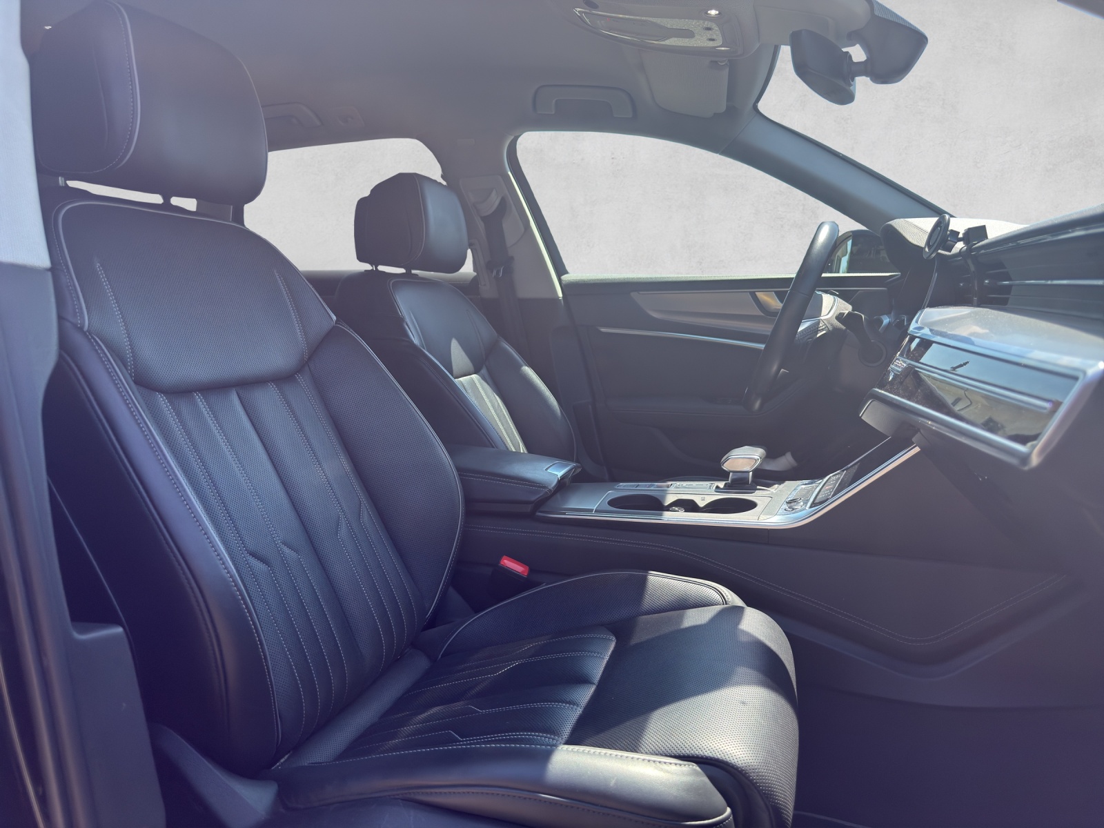AUDI A6 Avant 45 TFSI quattro S-tronic-image-11