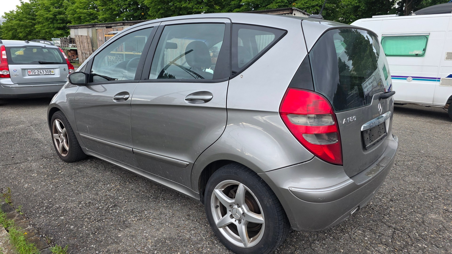MERCEDES-BENZ A 180 CDI Classic-image-4