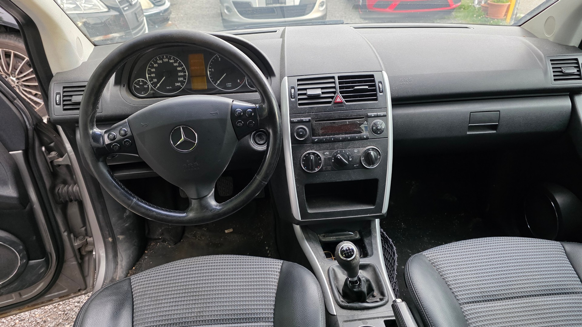 MERCEDES-BENZ A 180 CDI Classic-image-8
