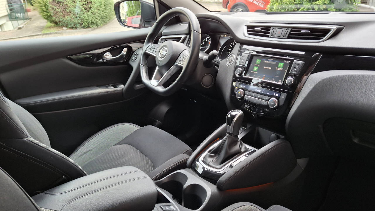 NISSAN Qashqai 1.3 DIG-T 160 Acenta-image-5