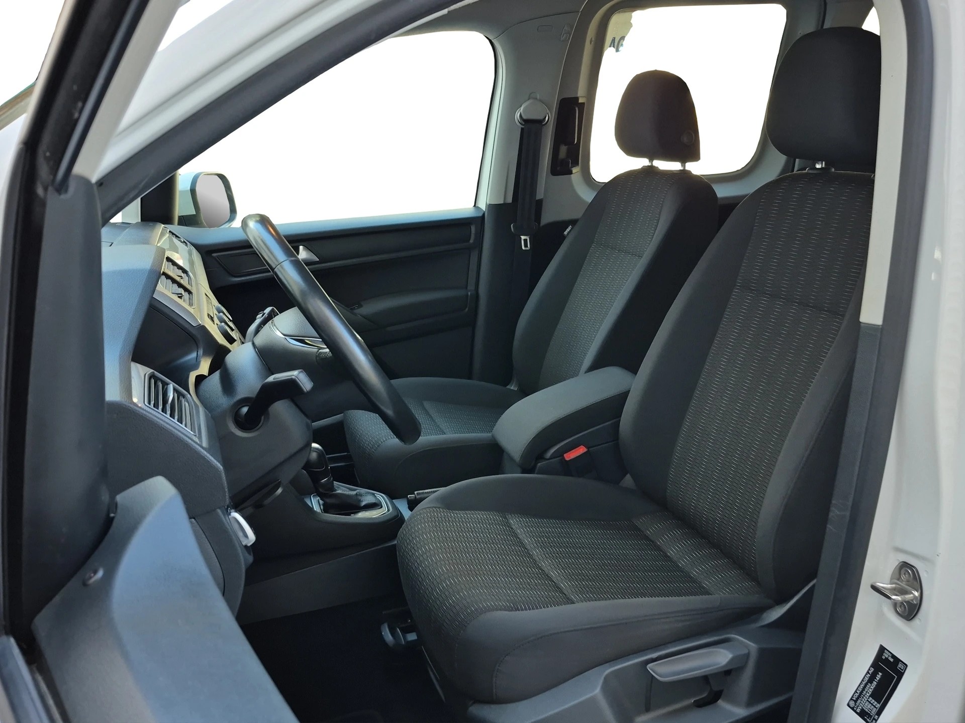 VW Caddy 2.0 TDI Liberty DSG-image-5