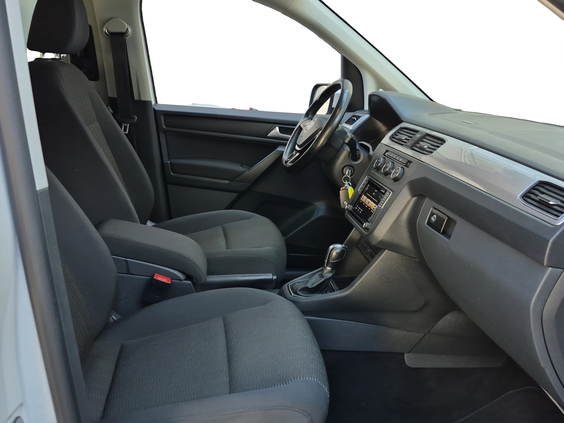 VW Caddy 2.0 TDI Liberty DSG-image-9