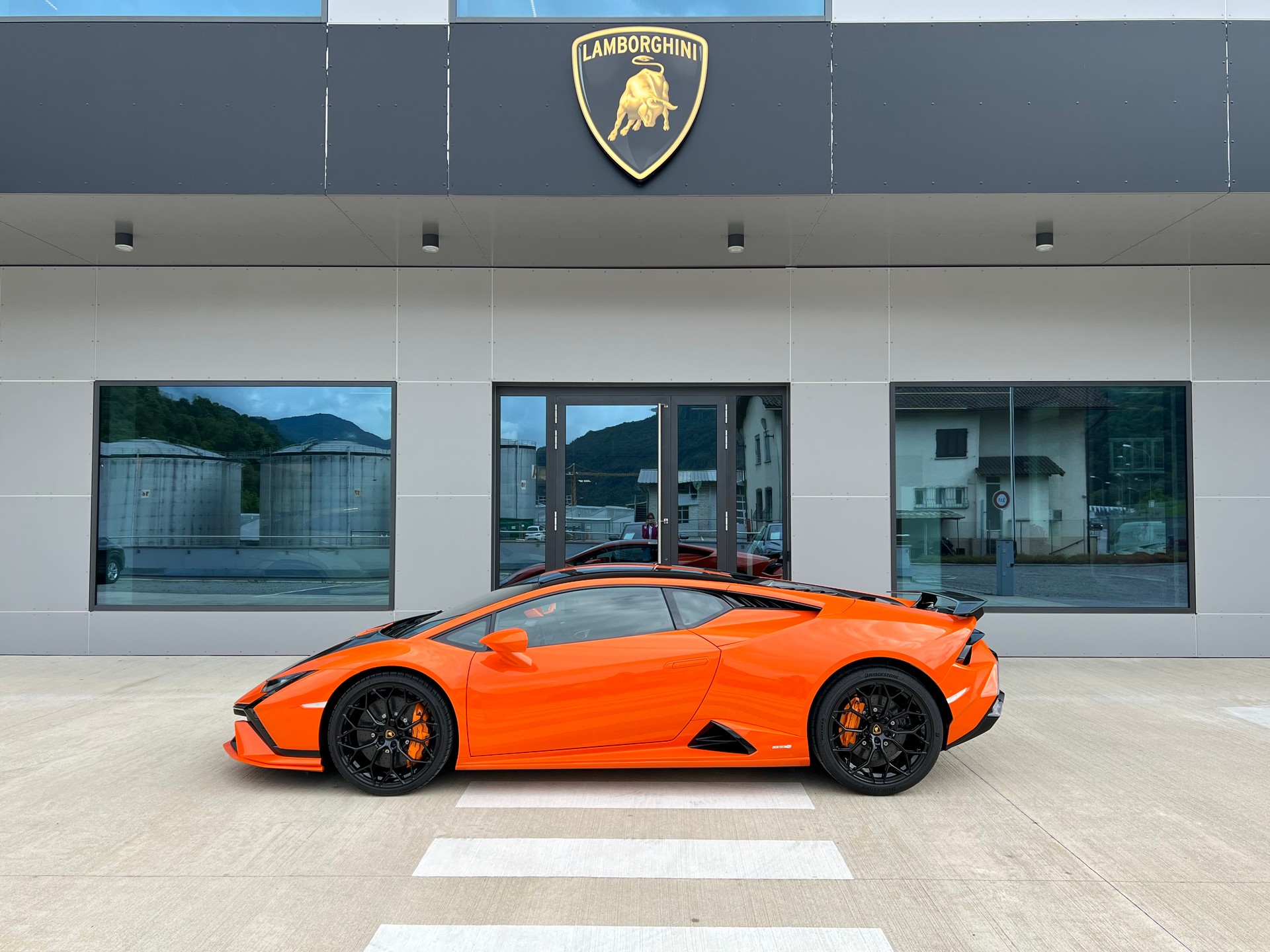 LAMBORGHINI Huracan Tecnica MY24 Selezione Certified Pre-Owned Certifications: 150-point check list Lamborghini Lugano-image-3
