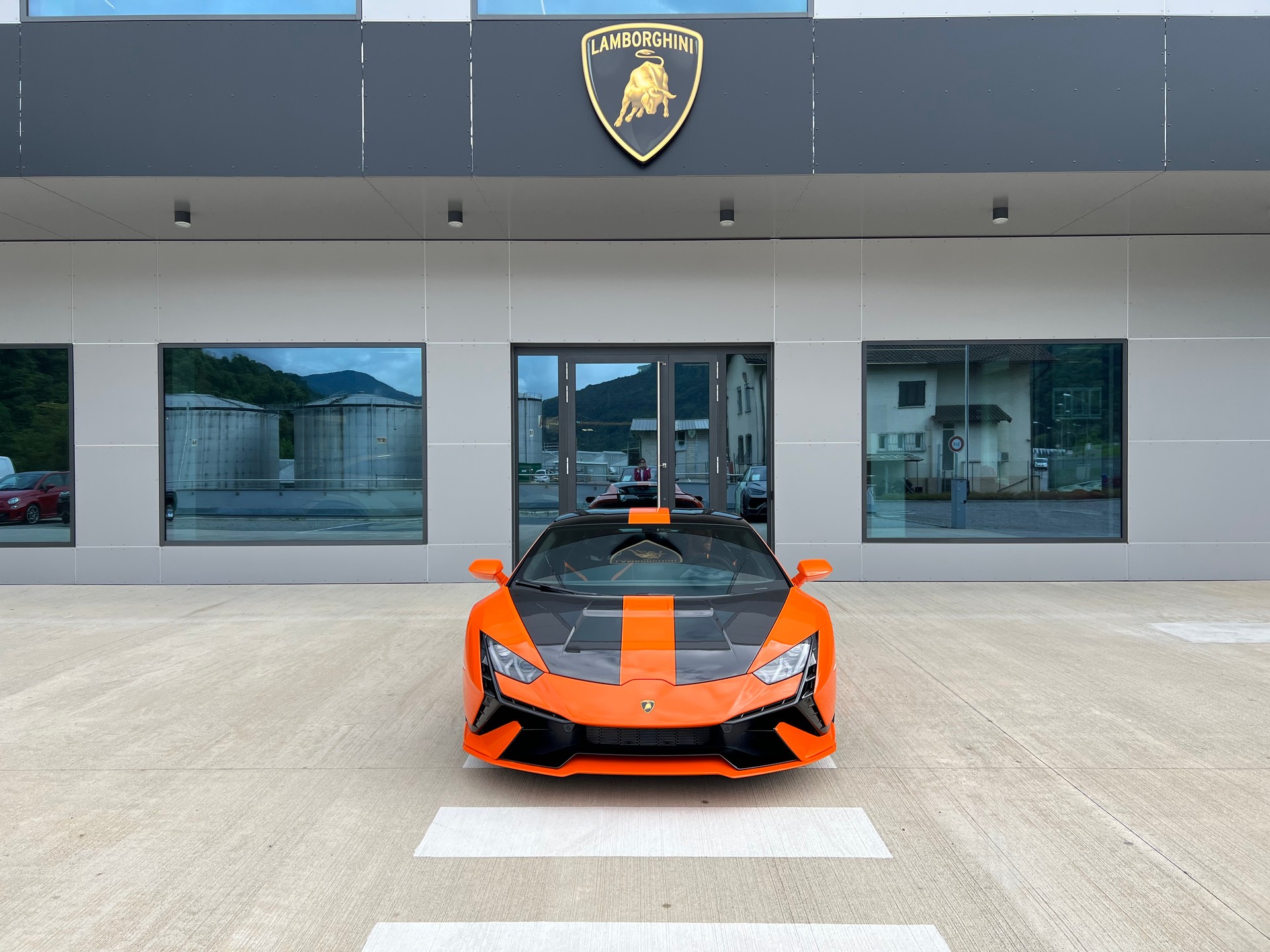 LAMBORGHINI Huracan Tecnica MY24 Selezione Certified Pre-Owned Certifications: 150-point check list Lamborghini Lugano-image-1