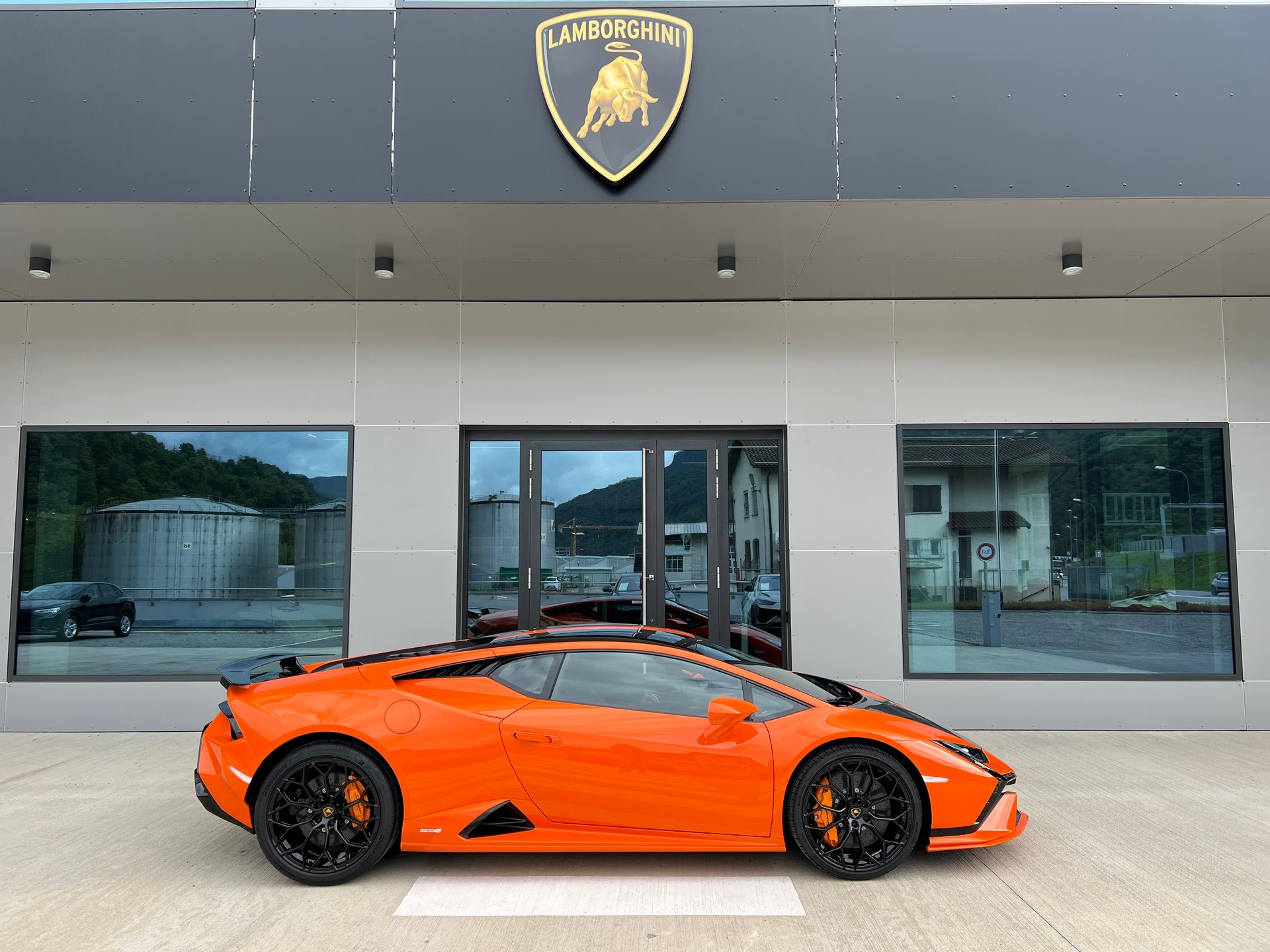 LAMBORGHINI Huracan Tecnica MY24 Selezione Certified Pre-Owned Certifications: 150-point check list Lamborghini Lugano-image-7
