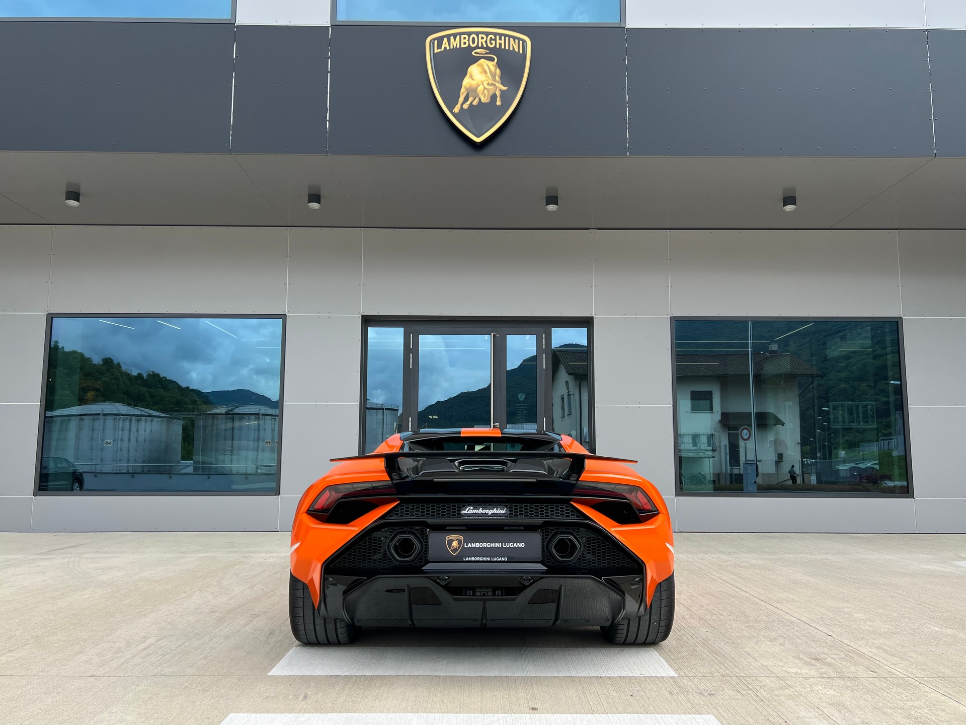 LAMBORGHINI Huracan Tecnica MY24 Selezione Certified Pre-Owned Certifications: 150-point check list Lamborghini Lugano-image-5