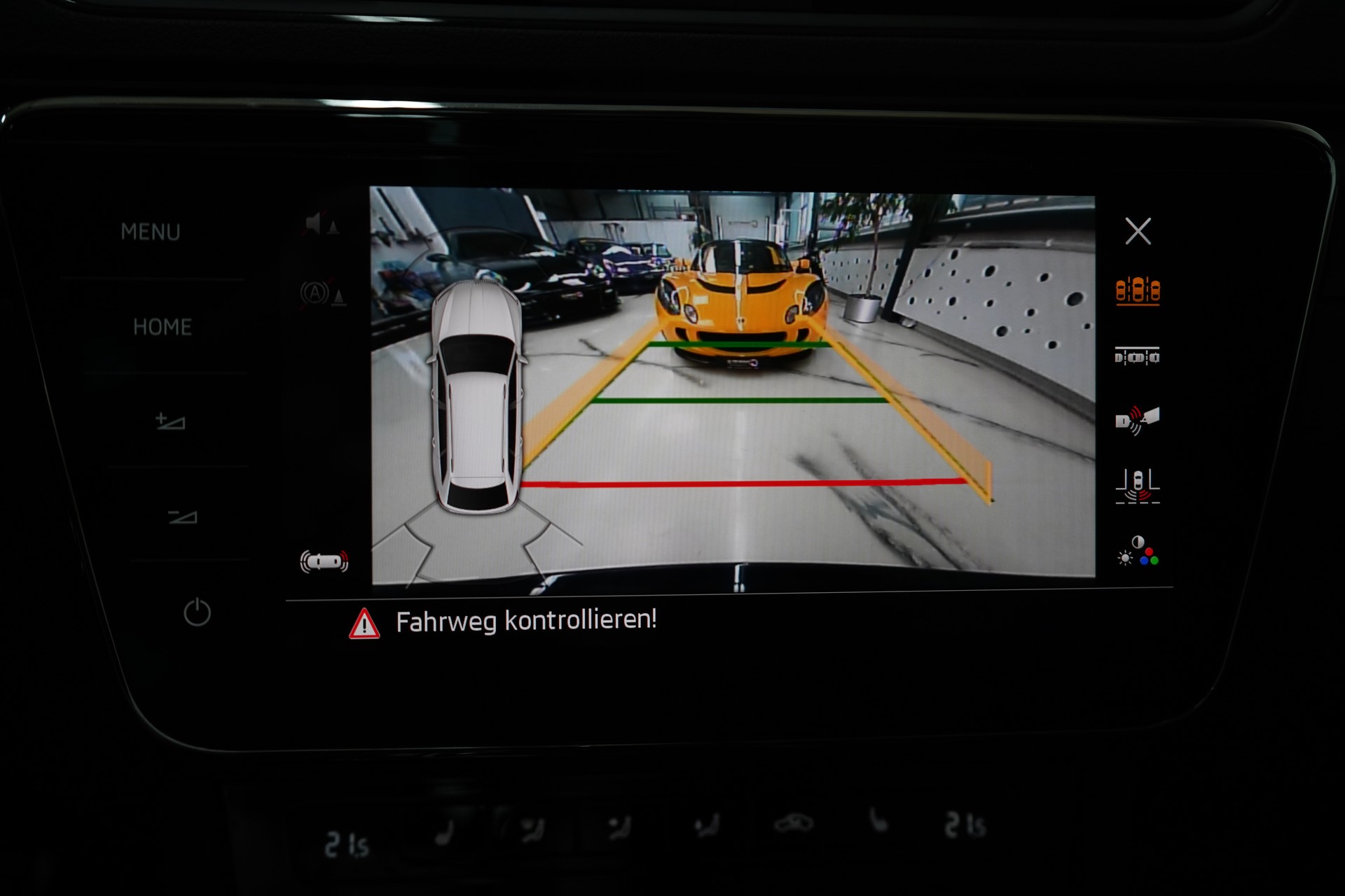 SKODA Superb Combi 2.0 TSI SportLine Plus 4x4 DSG-image-17