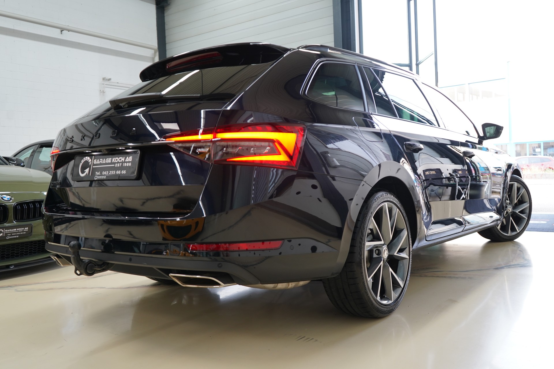 SKODA Superb Combi 2.0 TSI SportLine Plus 4x4 DSG-image-8