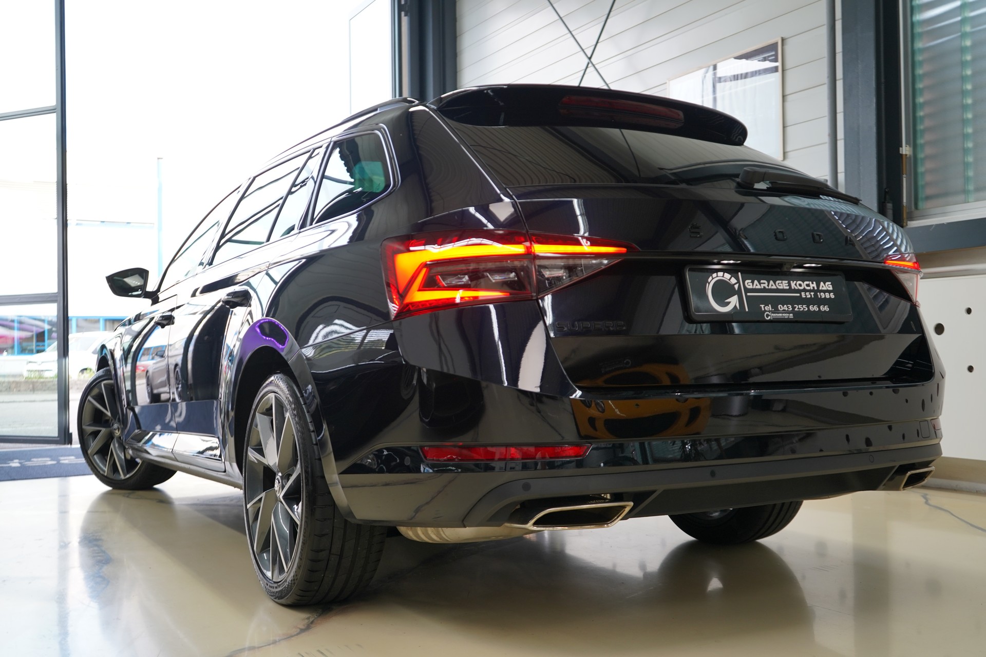 SKODA Superb Combi 2.0 TSI SportLine Plus 4x4 DSG-image-5
