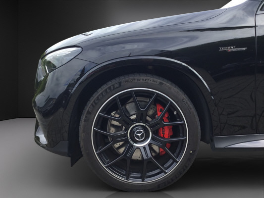 MERCEDES-BENZ GLC AMG 63 S e Perf. Exe.-image-12