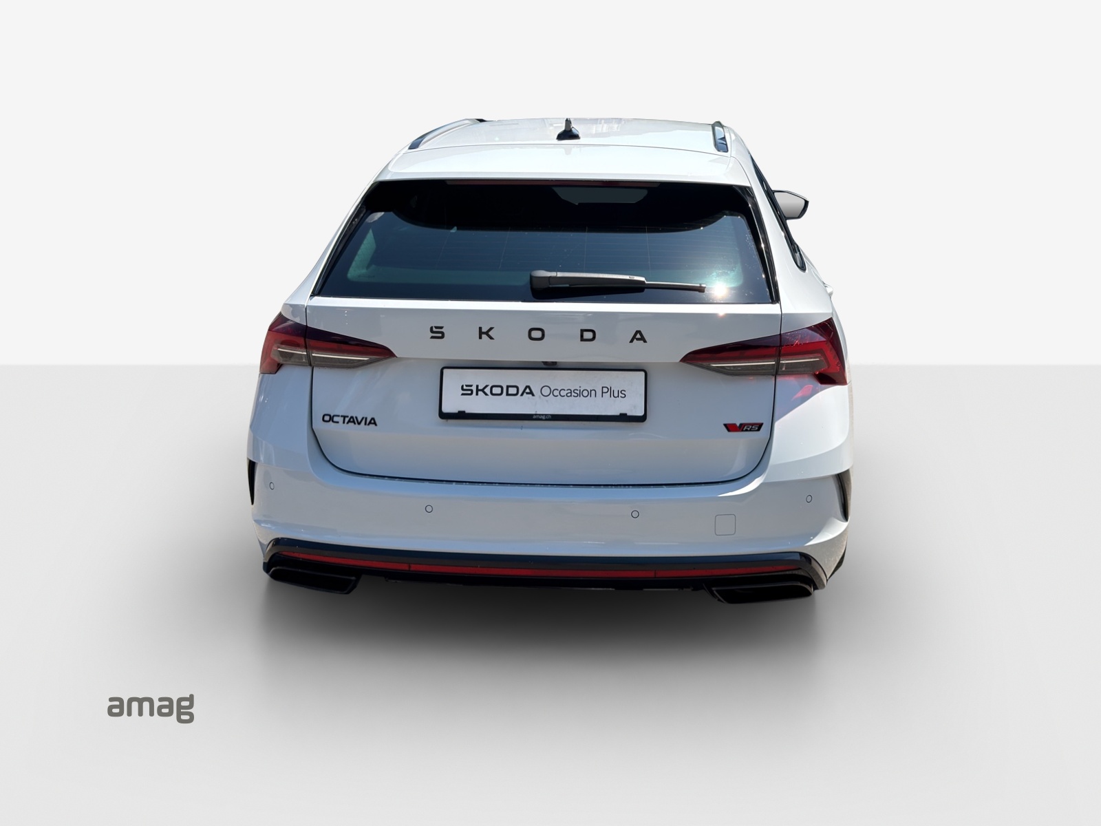 SKODA Octavia Combi 2.0 TSI DSG RS-image-3