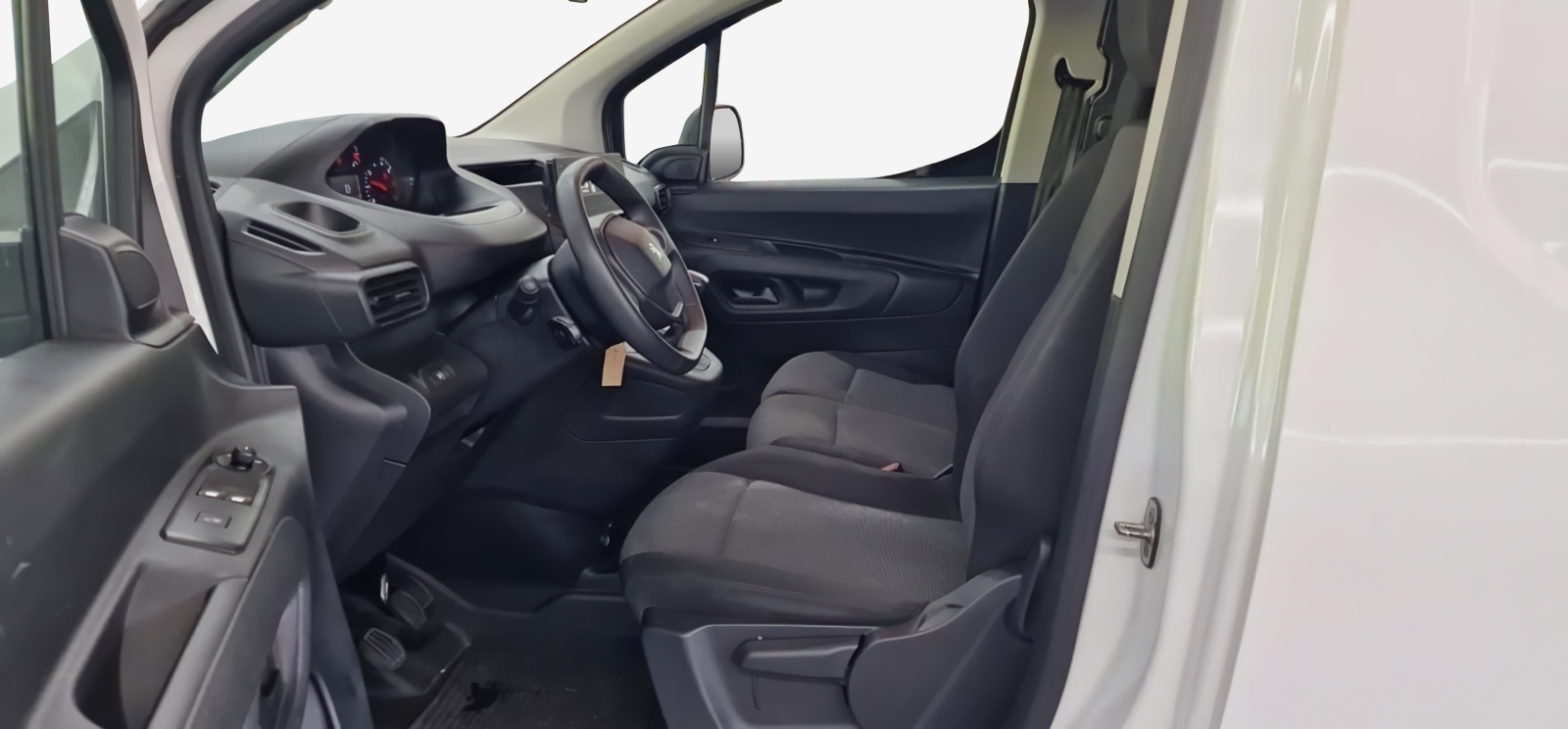 PEUGEOT Partner 1.2 Pure Tech s/s Pro 650kg-image-7
