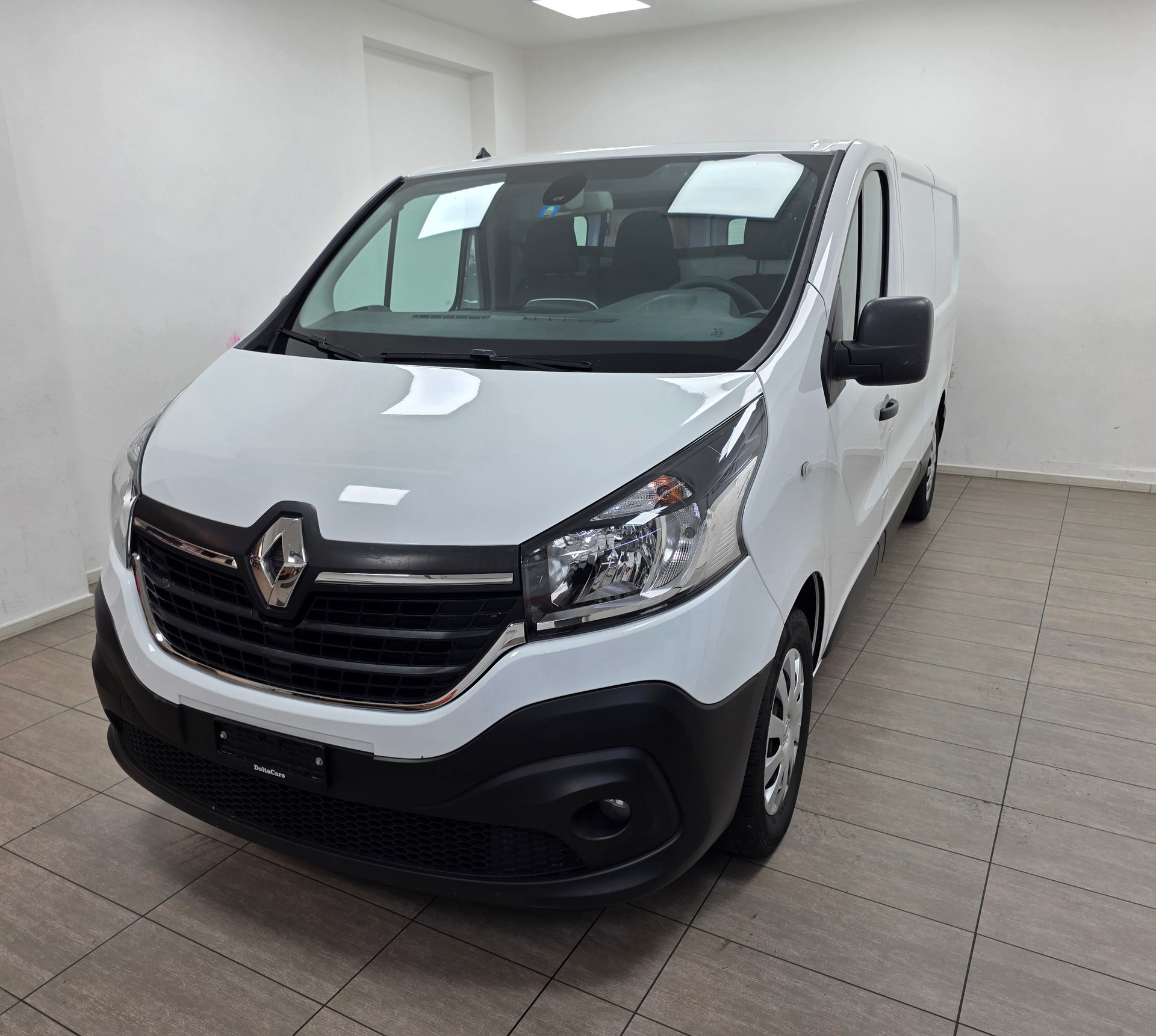 RENAULT Trafic 2.0 Energy dCi 120 3.0t Access L2H1-image-2