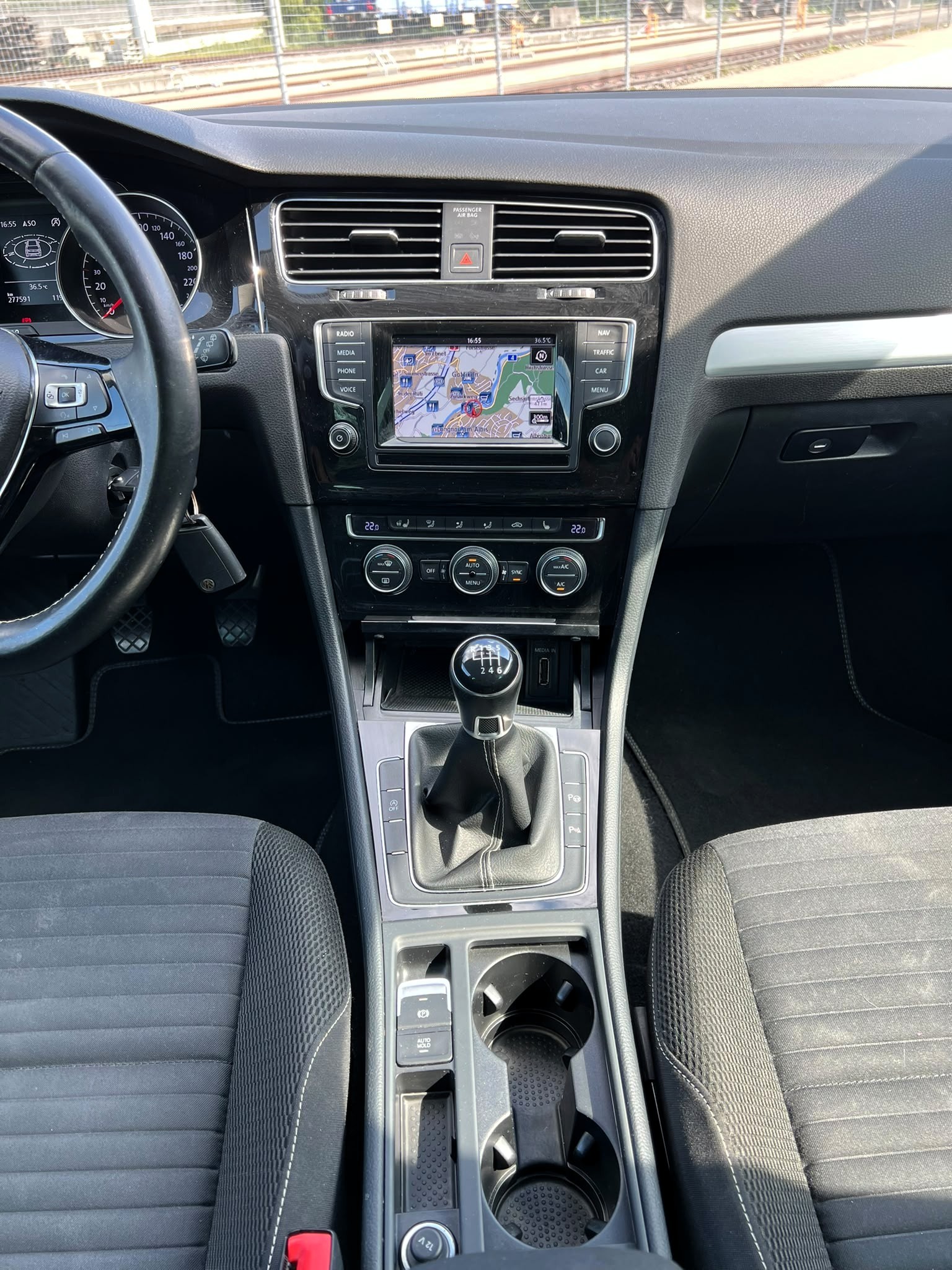 VW Golf 1.4 TSI Cup-image-17