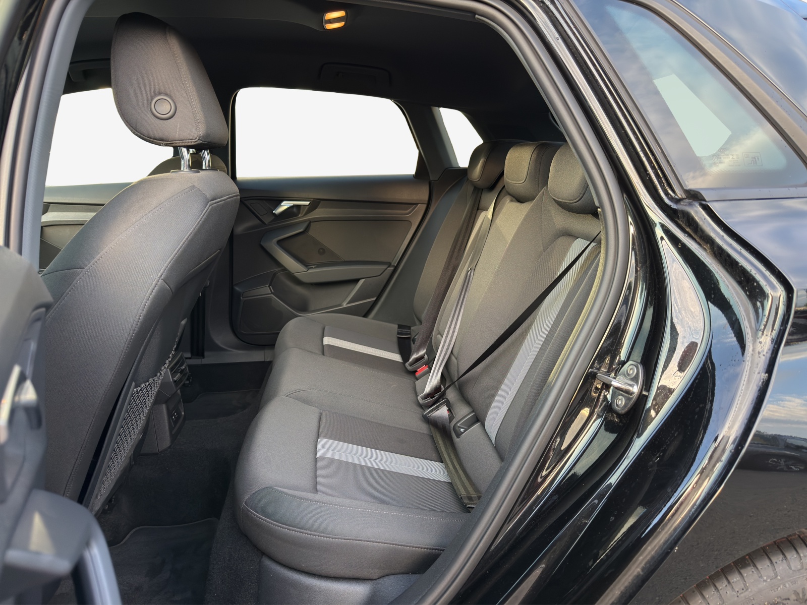 AUDI A3 Sportback 40 TFSI e S-tronic-image-12