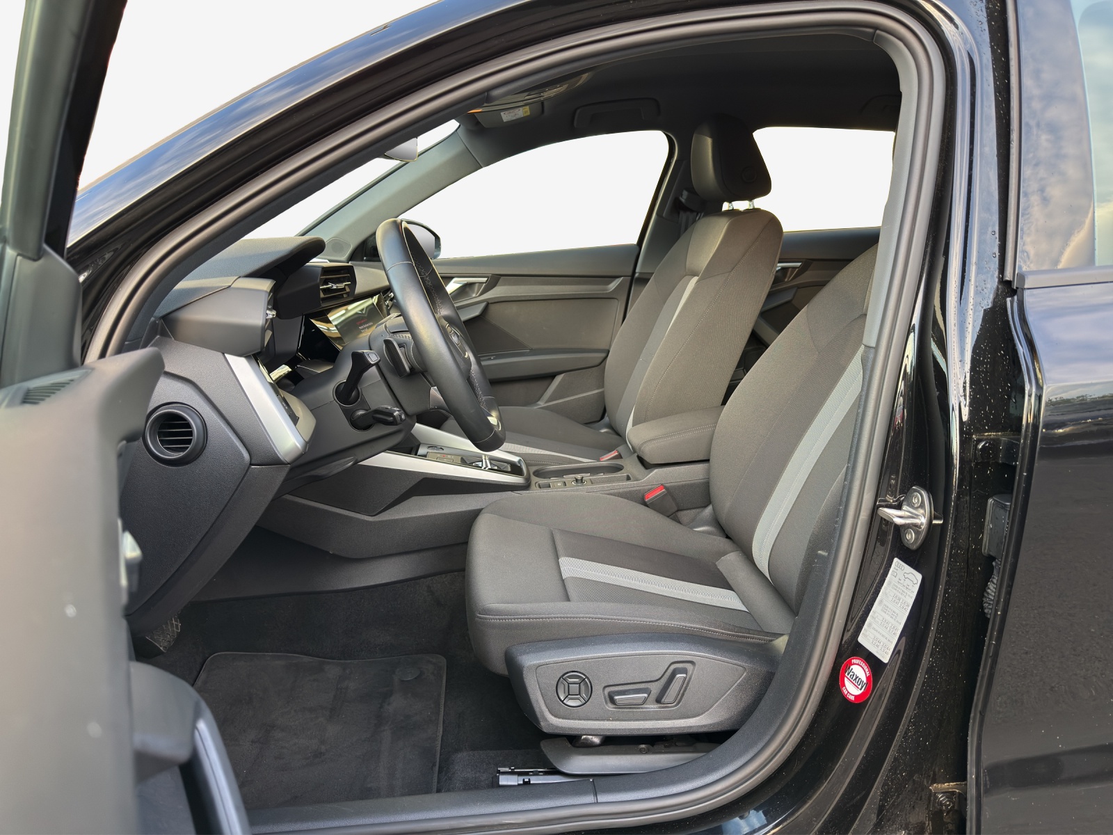AUDI A3 Sportback 40 TFSI e S-tronic-image-8