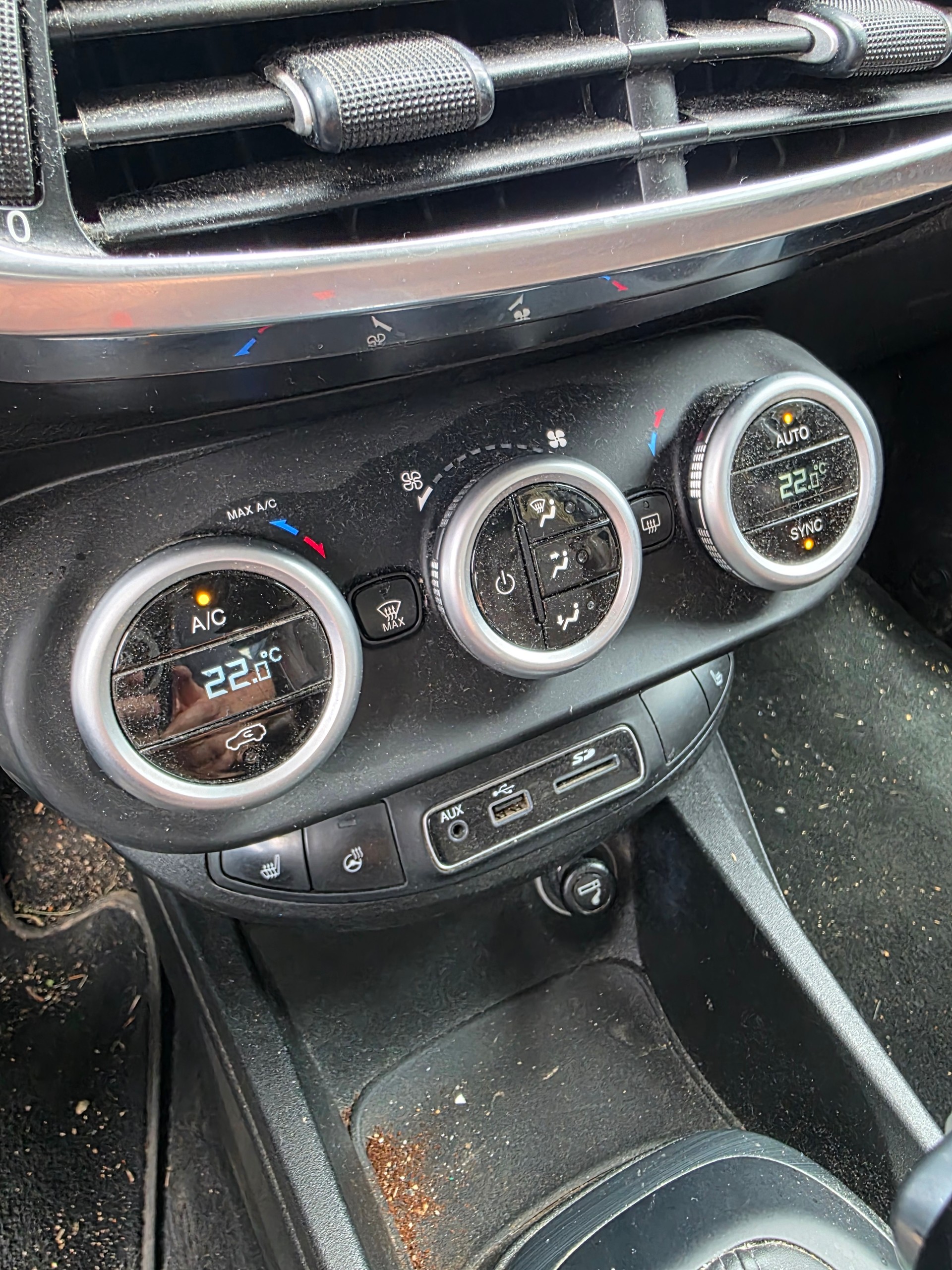 FIAT 500X 1.4T Cross 4x4 Automatic-image-6