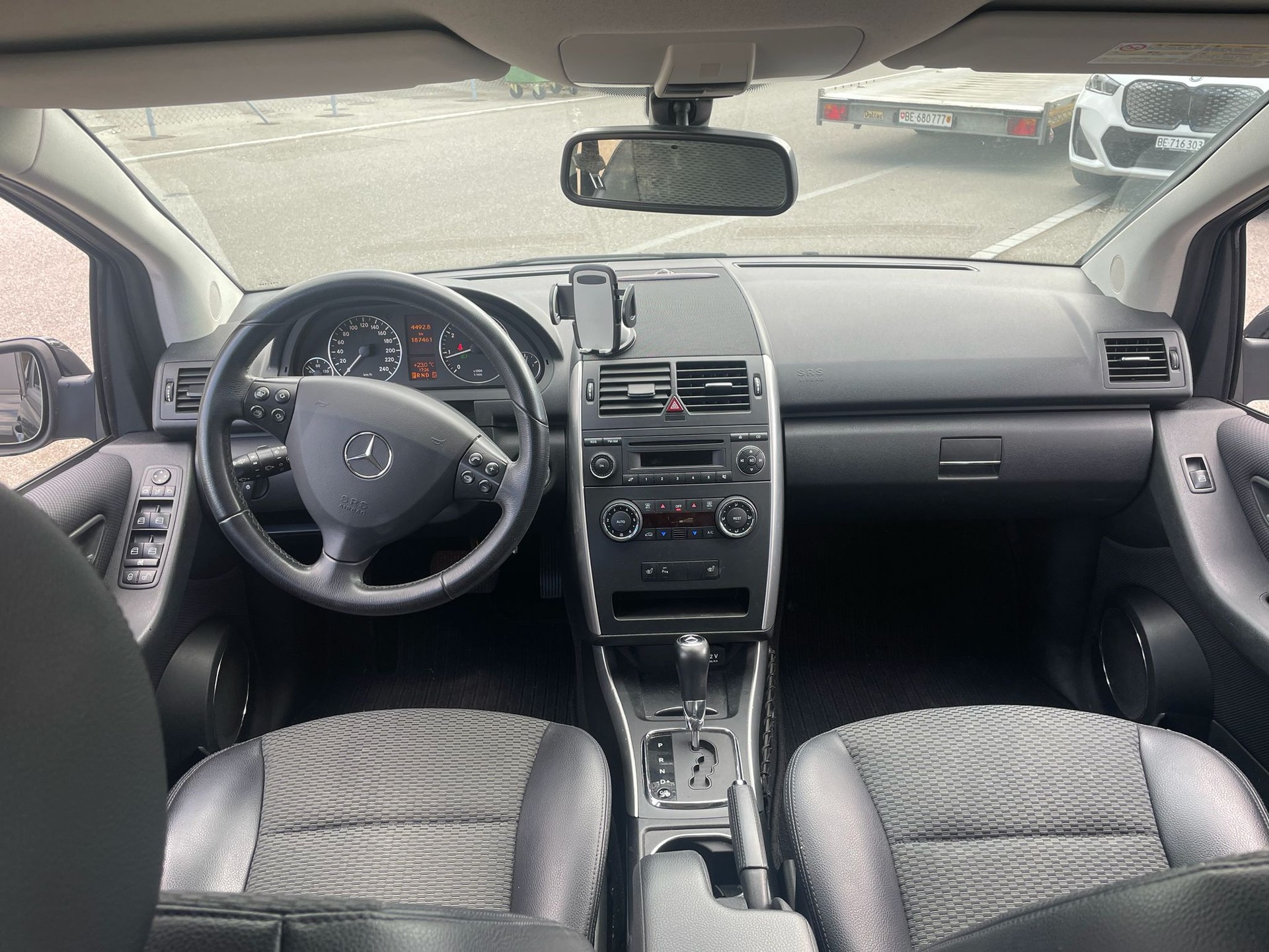 MERCEDES-BENZ A 200 Avantgarde Autotronic-image-6