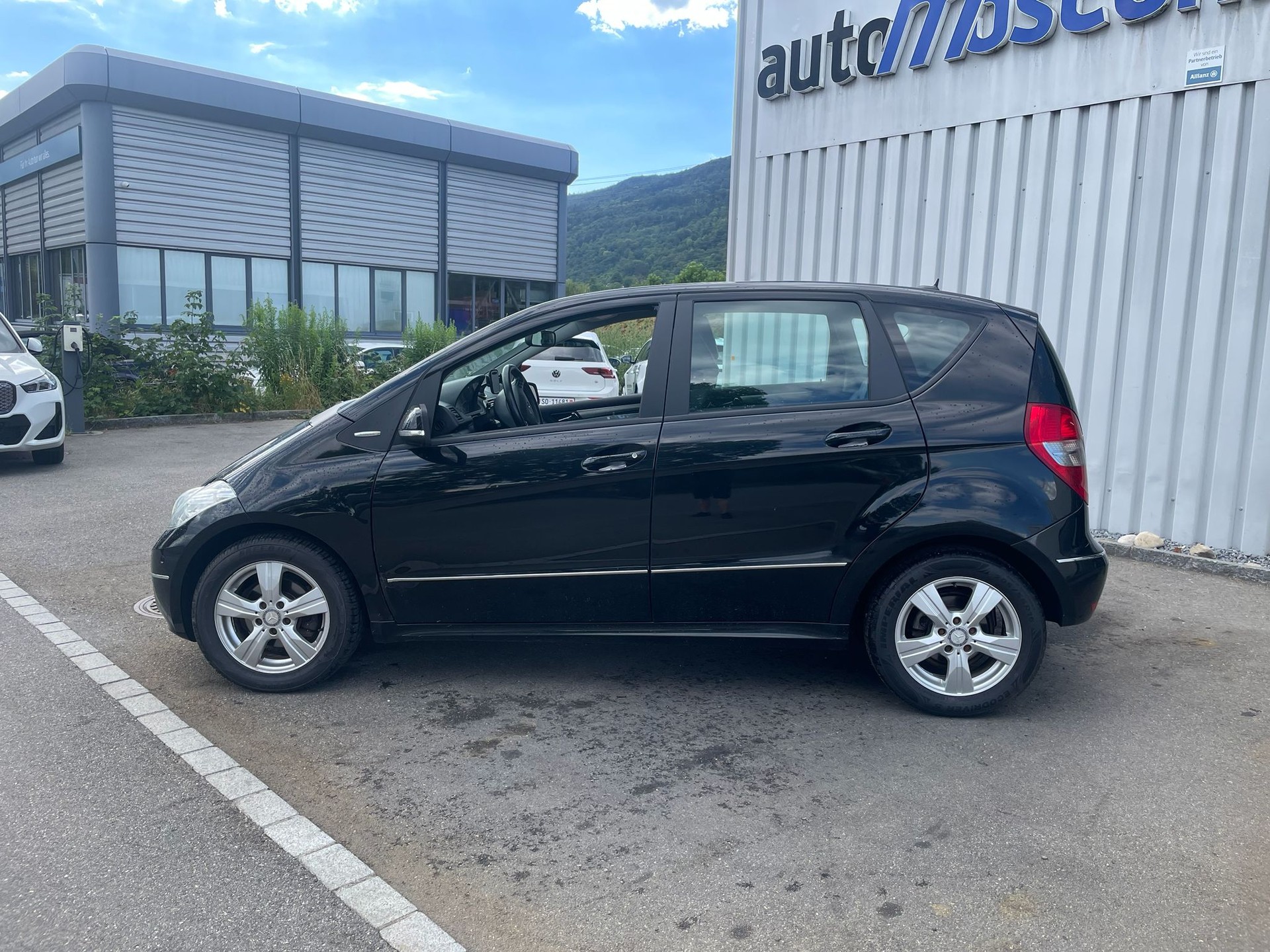 MERCEDES-BENZ A 200 Avantgarde Autotronic-image-1
