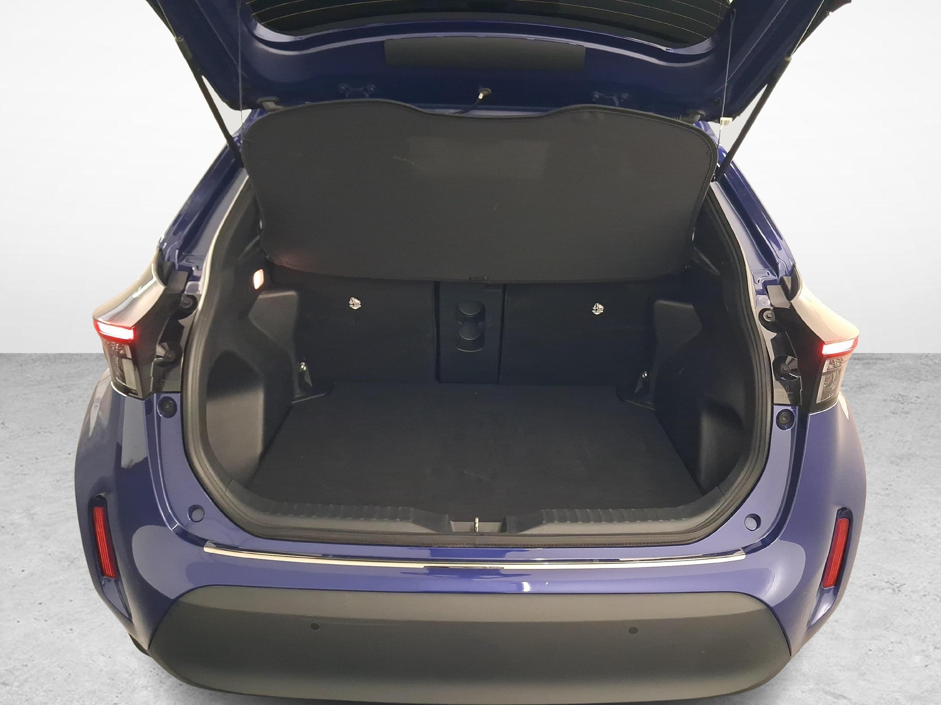 TOYOTA Yaris Cross 1.5 VVT-i HSD Trend AWD-i-image-11