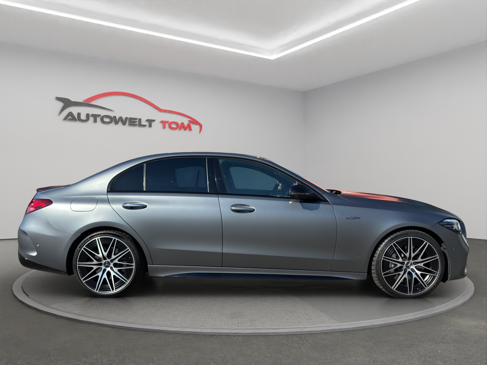 MERCEDES-BENZ C 43 AMG 4 Matic * Manufaktur Graphitgrau Magno / CH Fahrzeug *-image-5