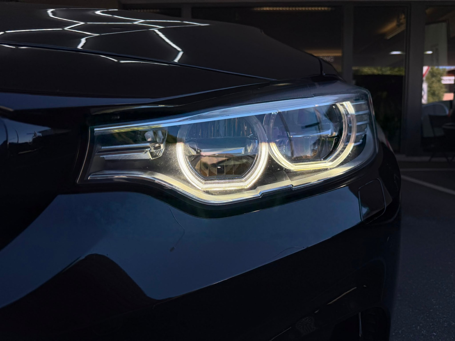 BMW M4 Cabriolet Competition *Citrenschwarz met* *Harman/Kardon* *Surround View*DKG-image-5