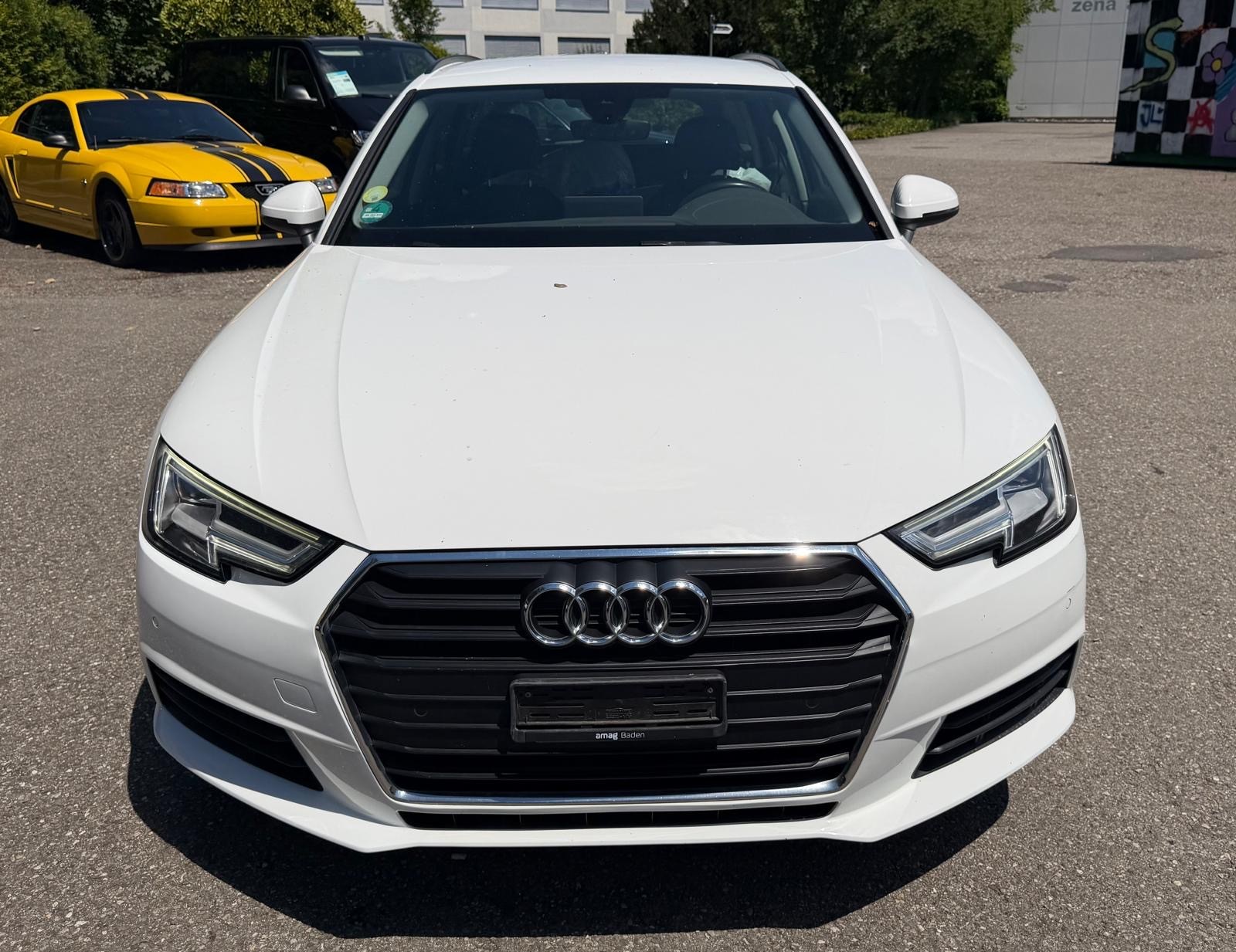 AUDI A4 Avant 40 TDI S-tronic-image-0