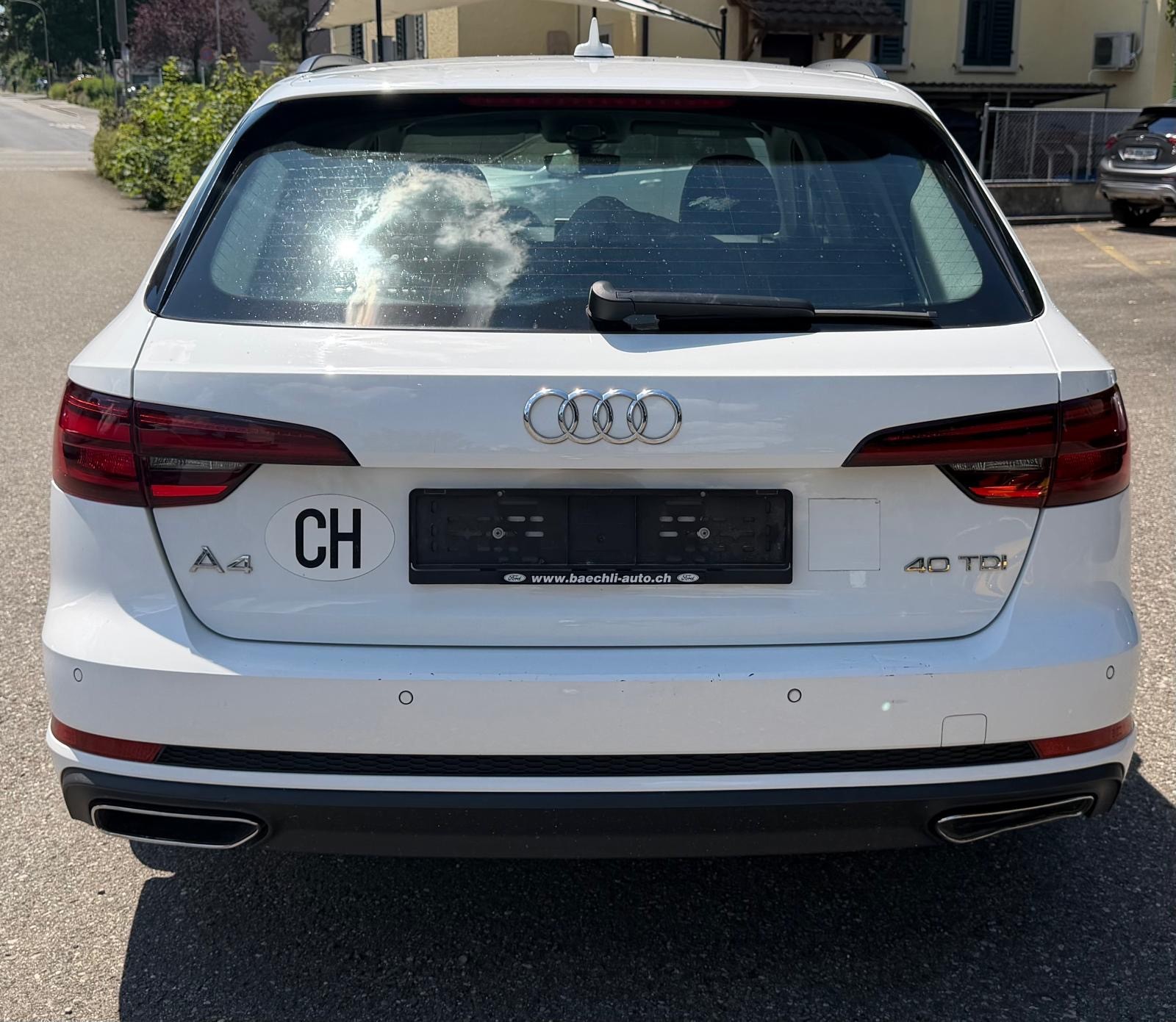 AUDI A4 Avant 40 TDI S-tronic-image-4